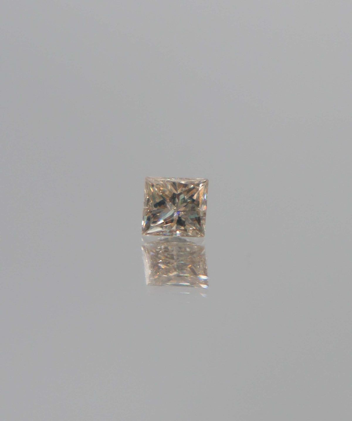 Luxury Promise 0.44ct Diamond Princess DXBN0670
