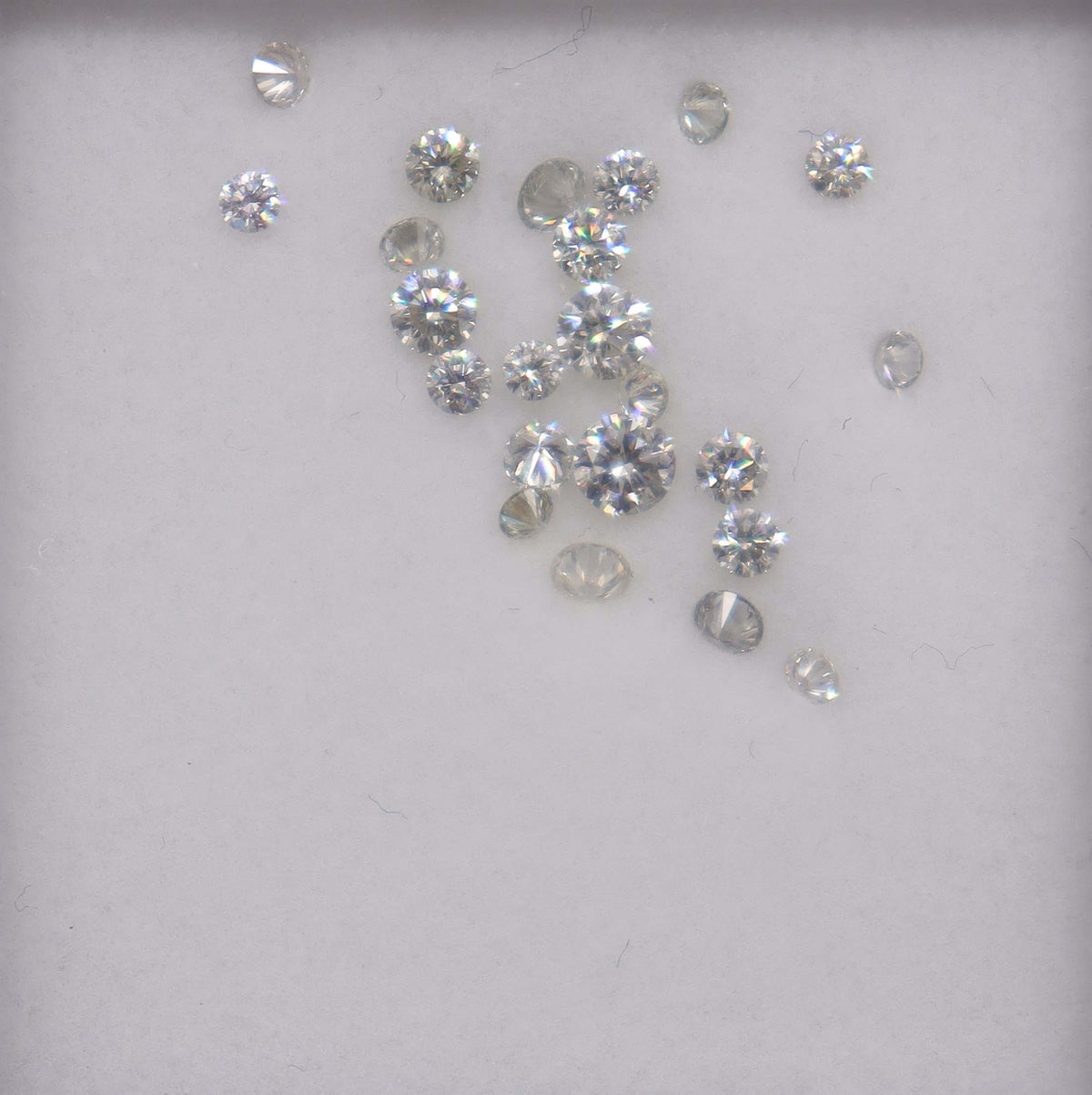 Luxury Promise 1.02ct LIGHT GREY DIAMOND MELEE graduated (23pcs)DXBN0775