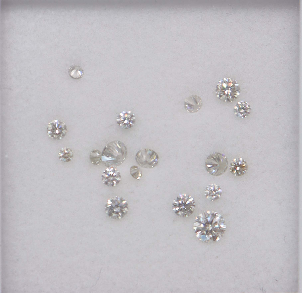 Luxury Promise 1.02ct PINK DIAMOND ROUND graduated ( 18pcs ) DXBN0717