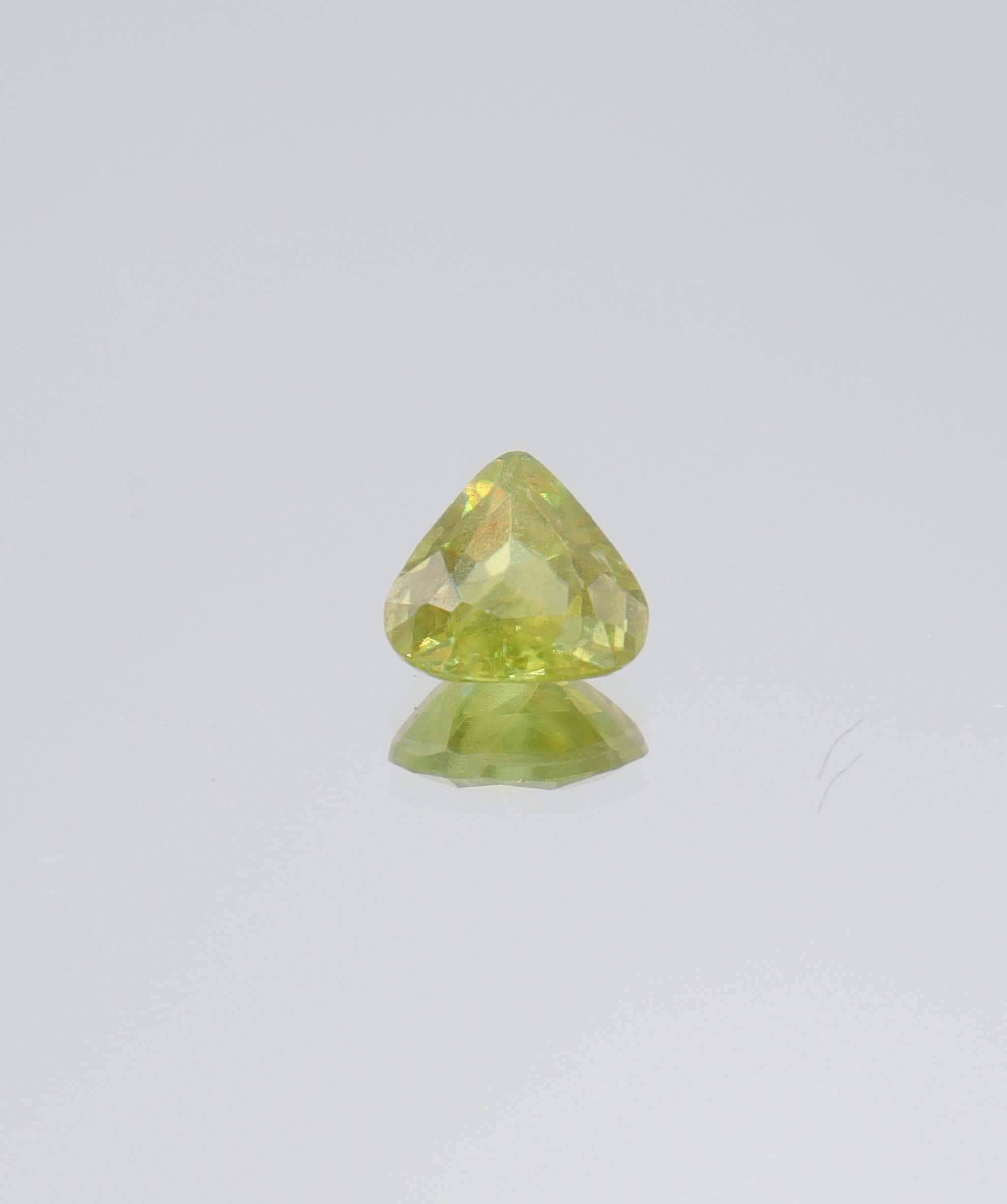 Luxury Promise 1.44ct Sphene Trilliant DXBCS5854