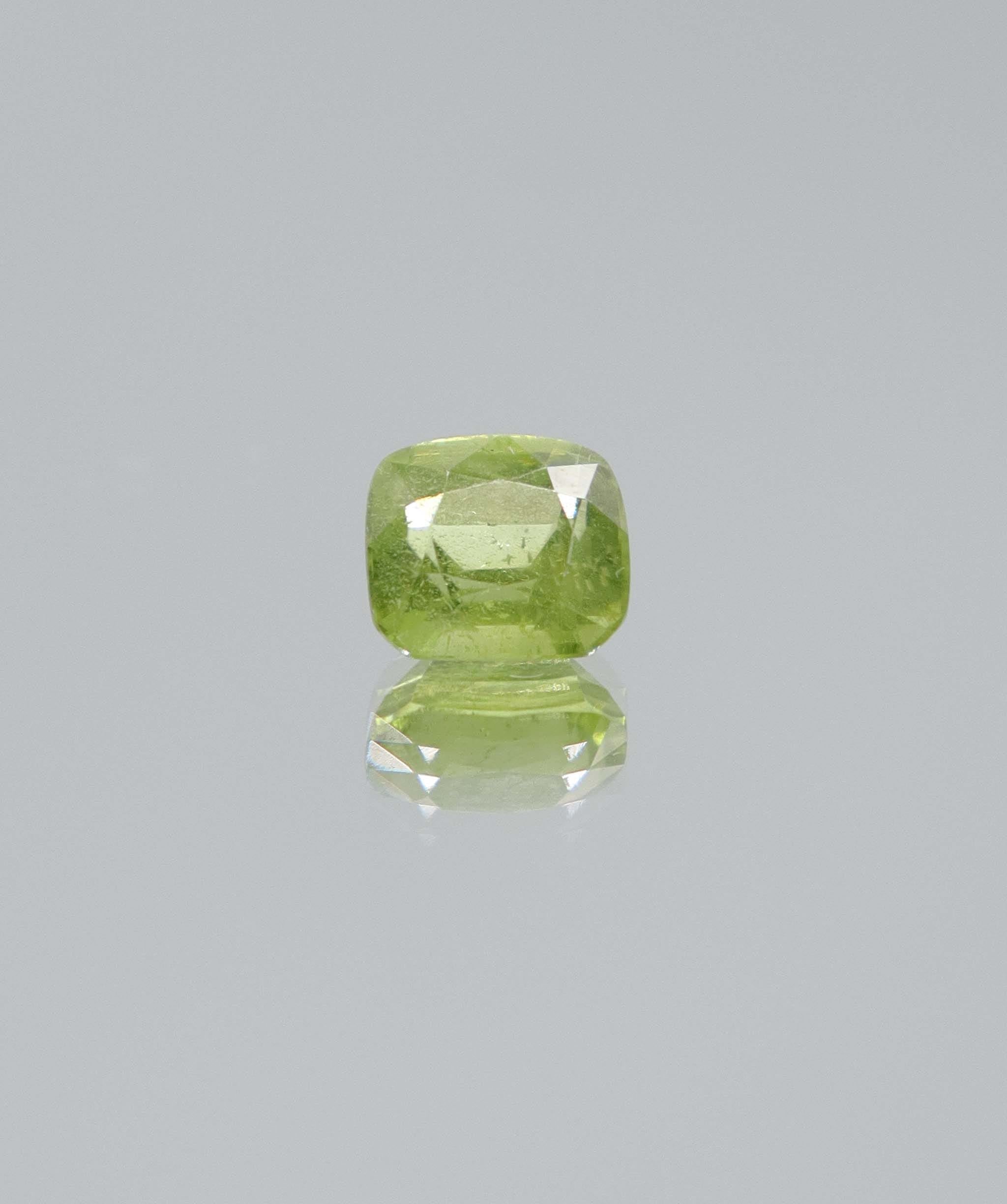 Luxury Promise 1.65ct Peridot Cushion DXBCD2068