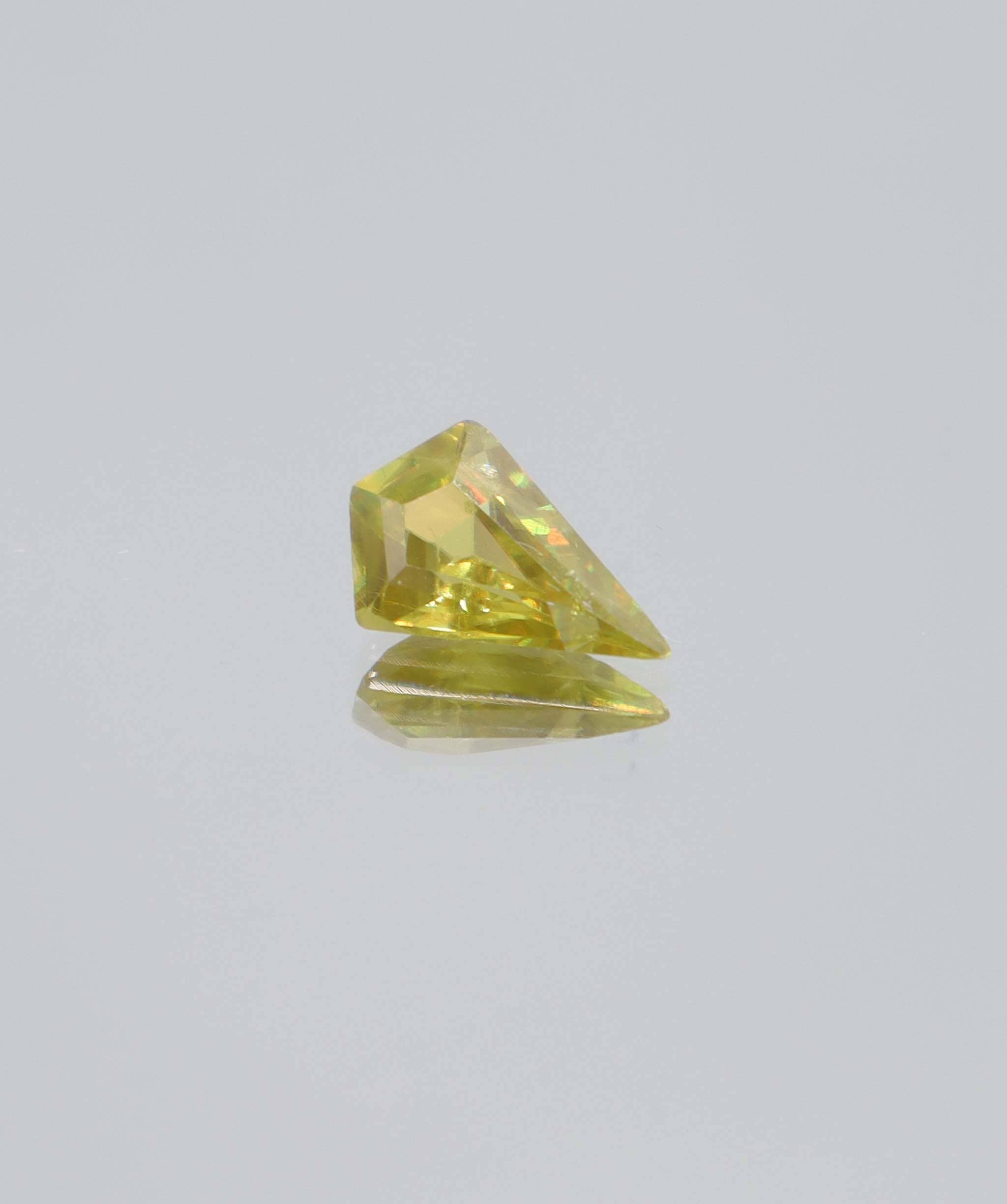 Luxury Promise 1.89ct Sphene Kite DXBCS5855