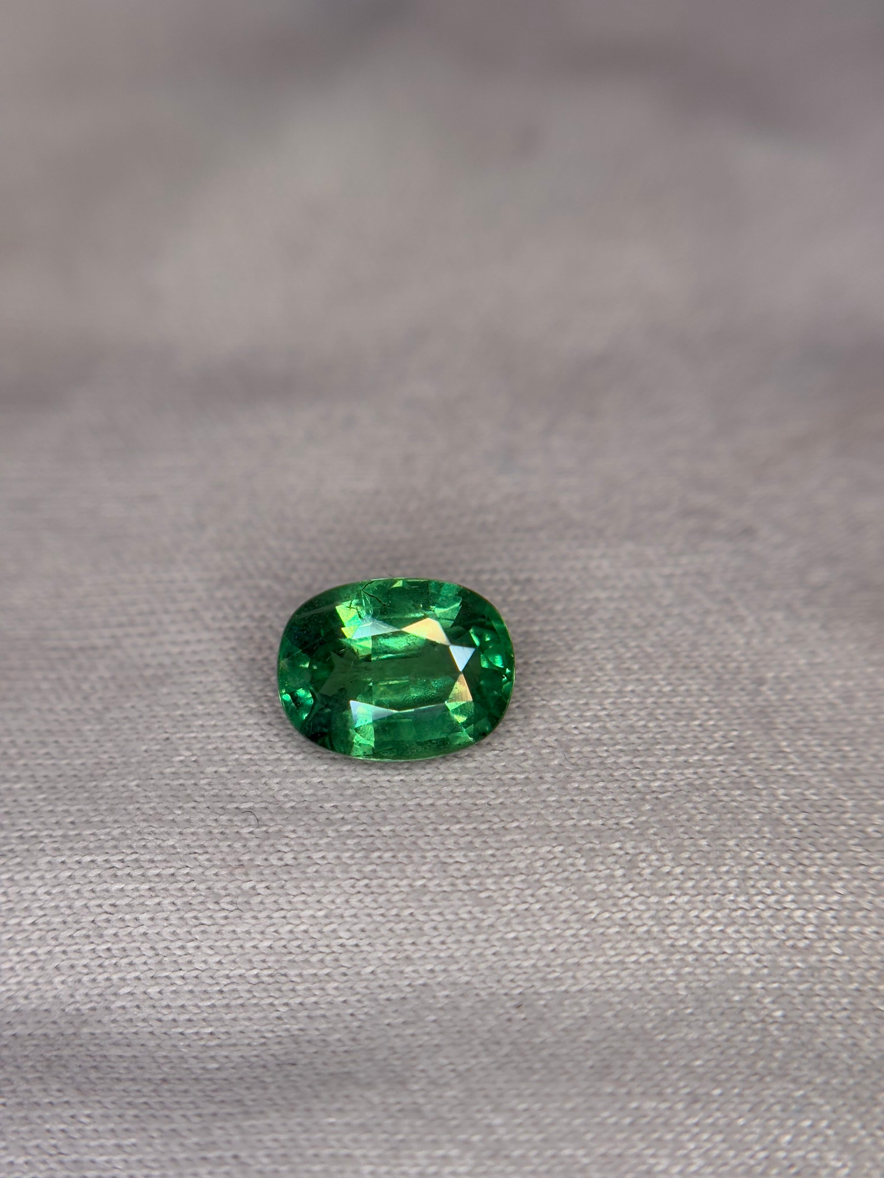 Luxury Promise 1.90ct Tsavorite THAIC0598