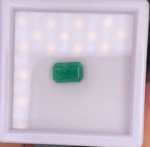 Luxury Promise 1.95ct Emerald Cut Emerald DXBCD2239