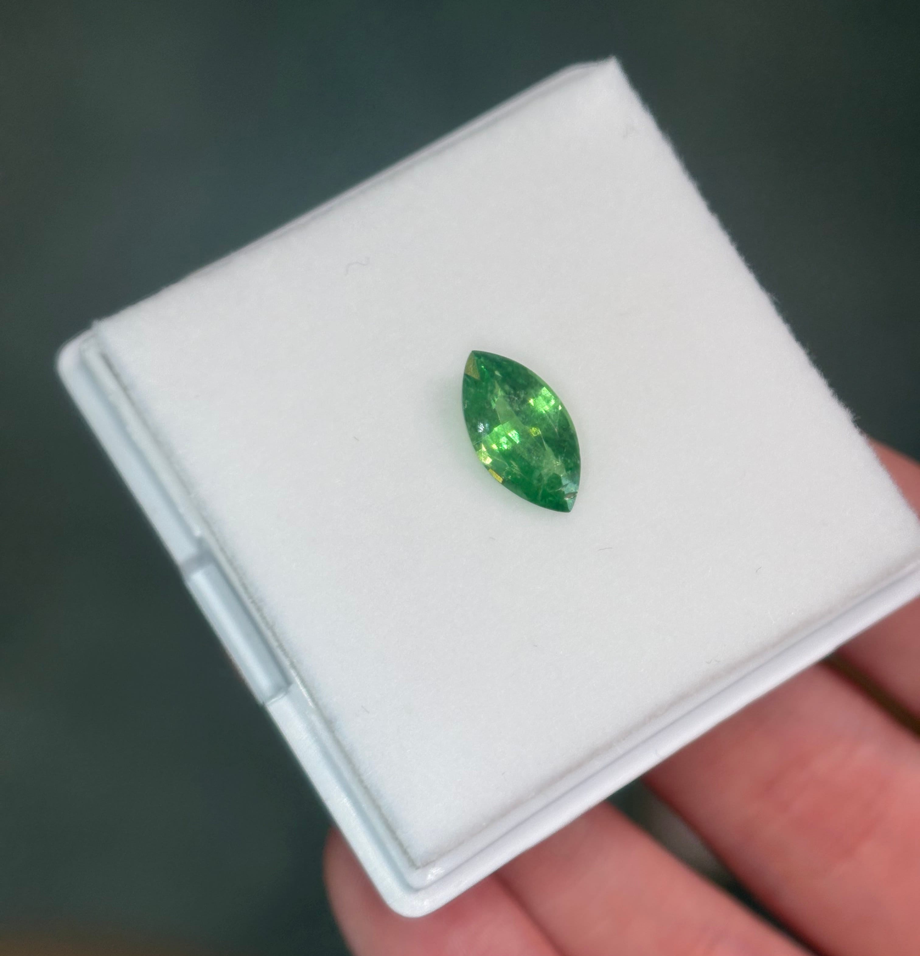 Luxury Promise 1.95ct Tsavorite Marquise DXBCS5916