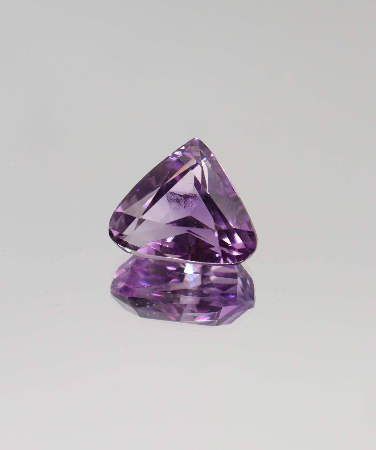 Luxury Promise 13.80ct Amethyst Trilliant DXBCD2211
