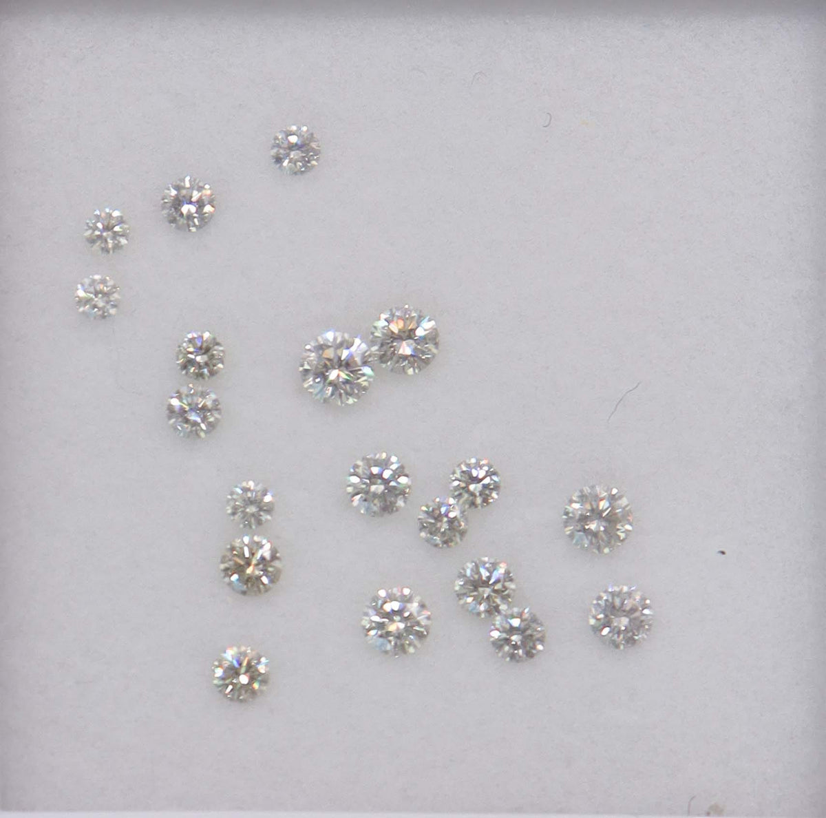 Luxury Promise 1ct PINK DIAMOND ROUND graduated ( 19pcs )DXBN0713