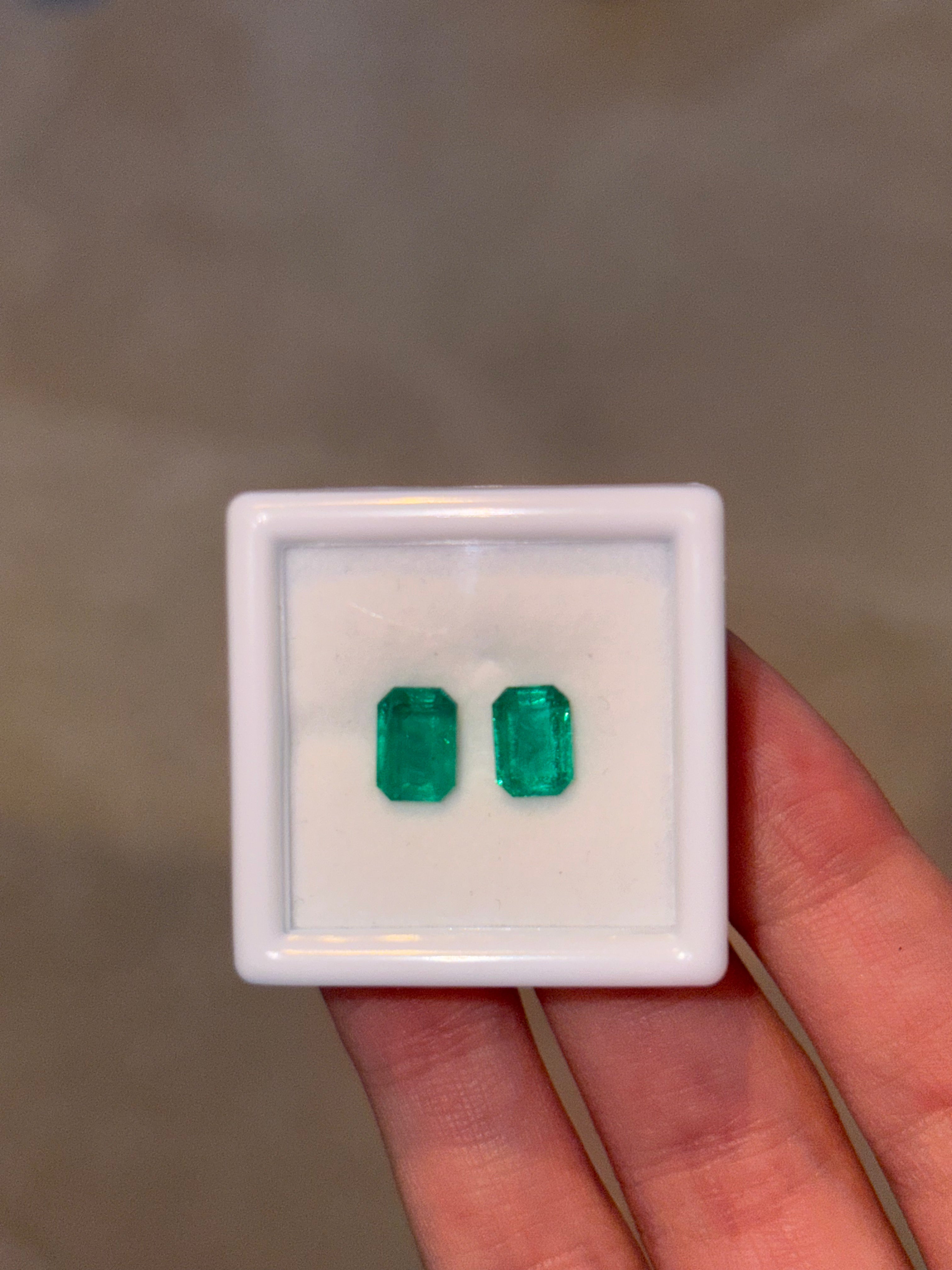 Luxury Promise 2.00ct Emerald PAIR THAIC1462