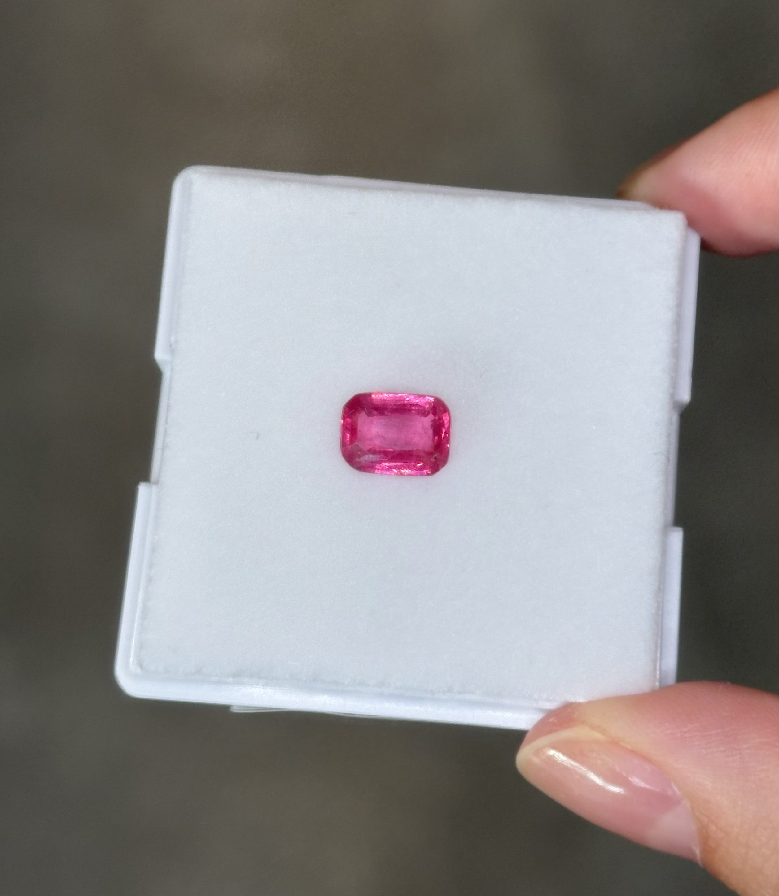 Luxury Promise 2.02ct Mahenge Spinel Vivid Pink Cushion DXBCS5920