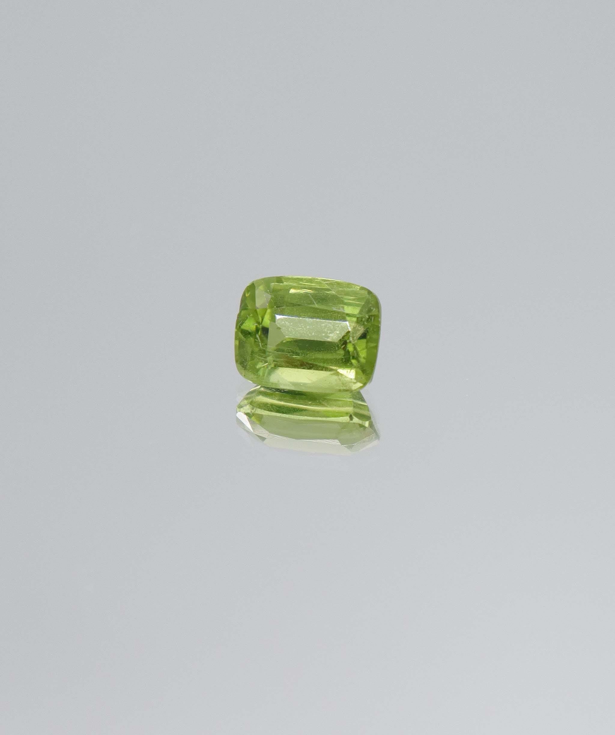 Luxury Promise 2.20ct Peridot Elongated Cushion DXBCD2054