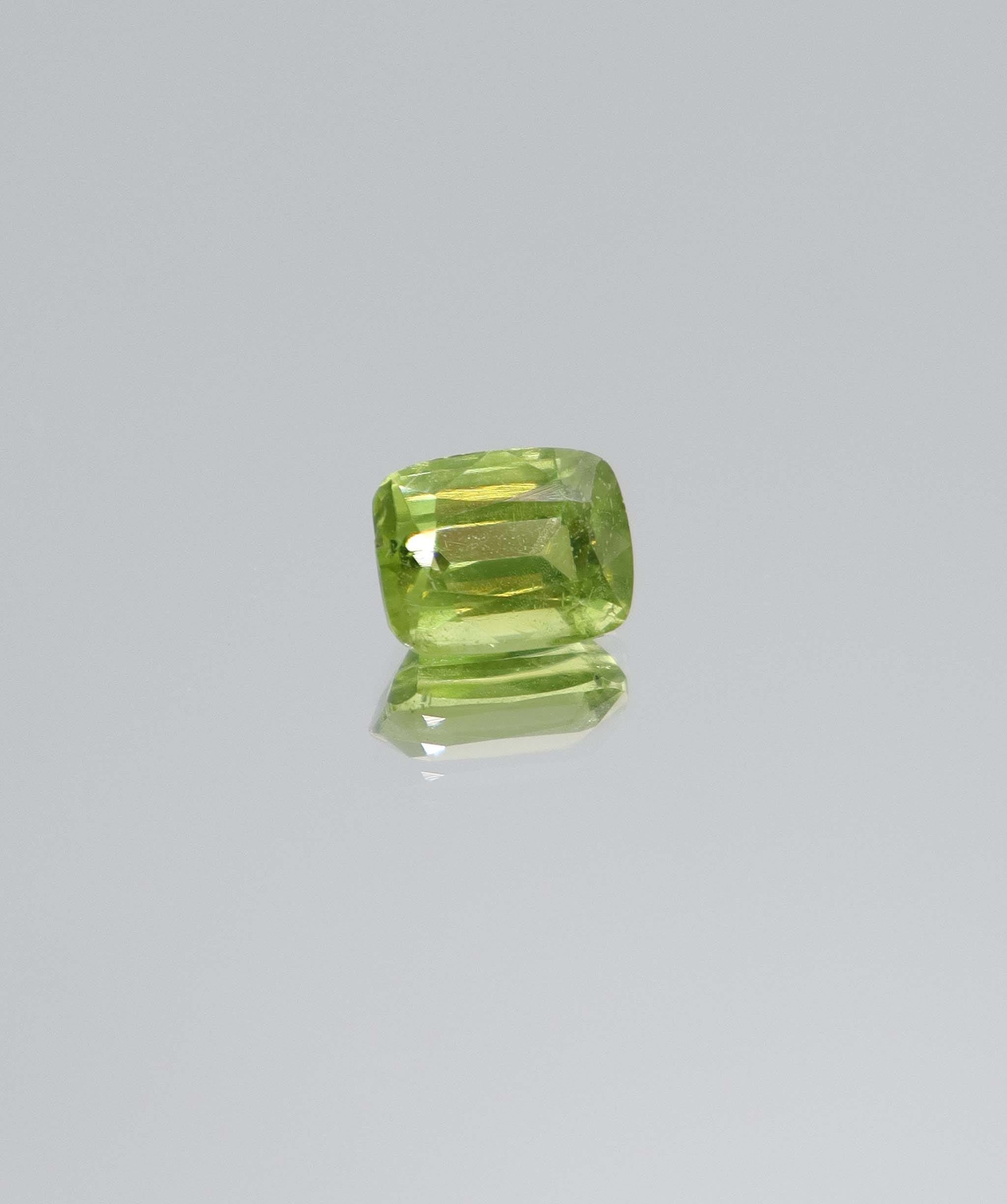 Luxury Promise 2.20ct Peridot Elongated Cushion DXBCD2054