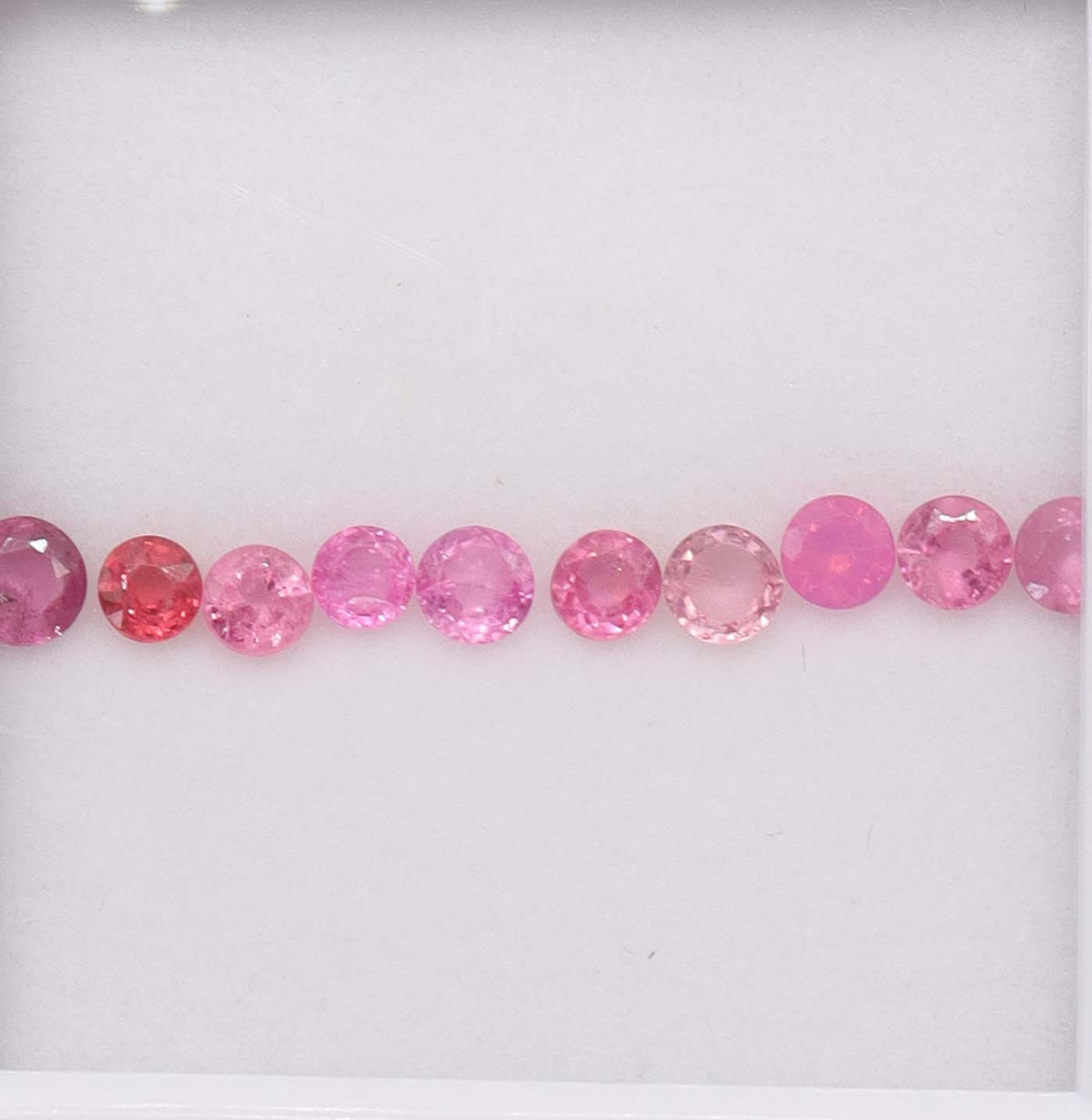 Luxury Promise 2.30ct Mahenge Neon Pink Spinel Round 4mm Set DXBCS6311