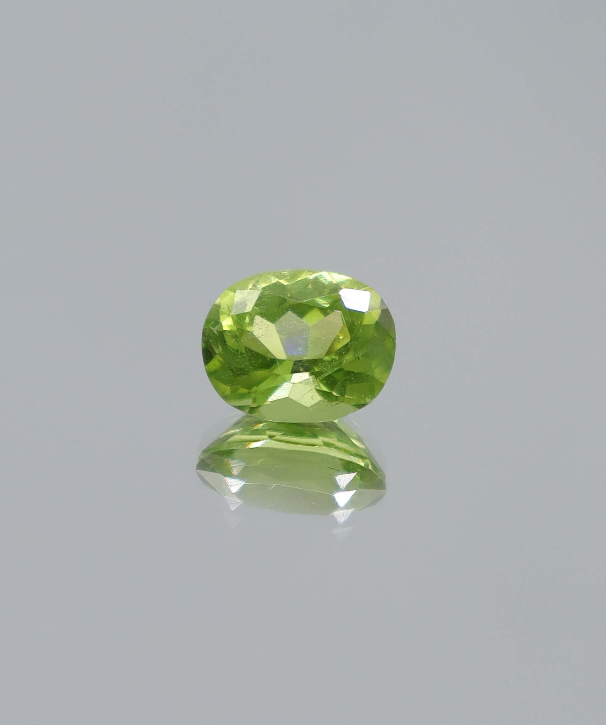 Luxury Promise 2.50ct Peridot Emerald DXBCS6003