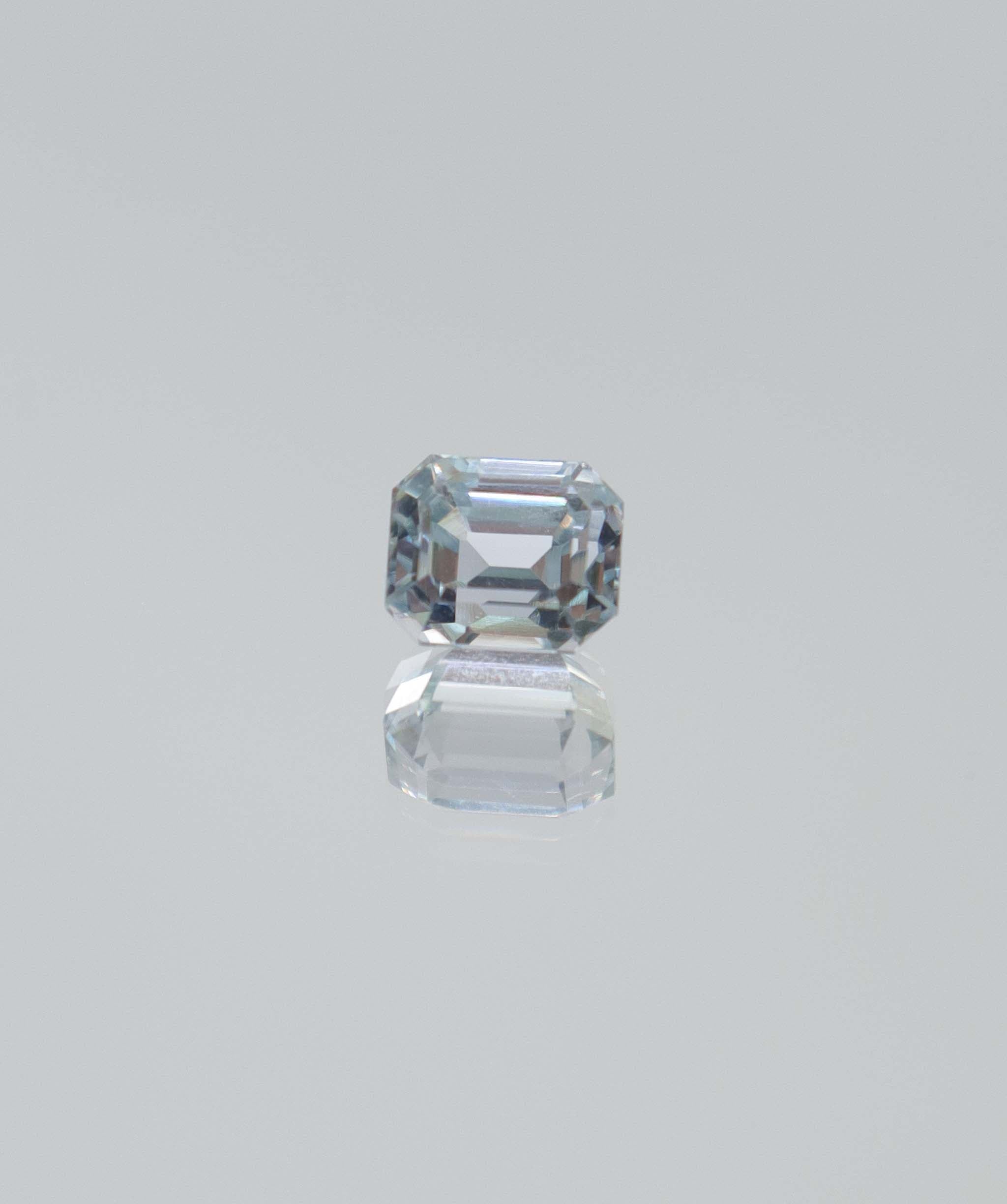 Luxury Promise 2.58ct Green Kunzite emerald cut DXBCD2016