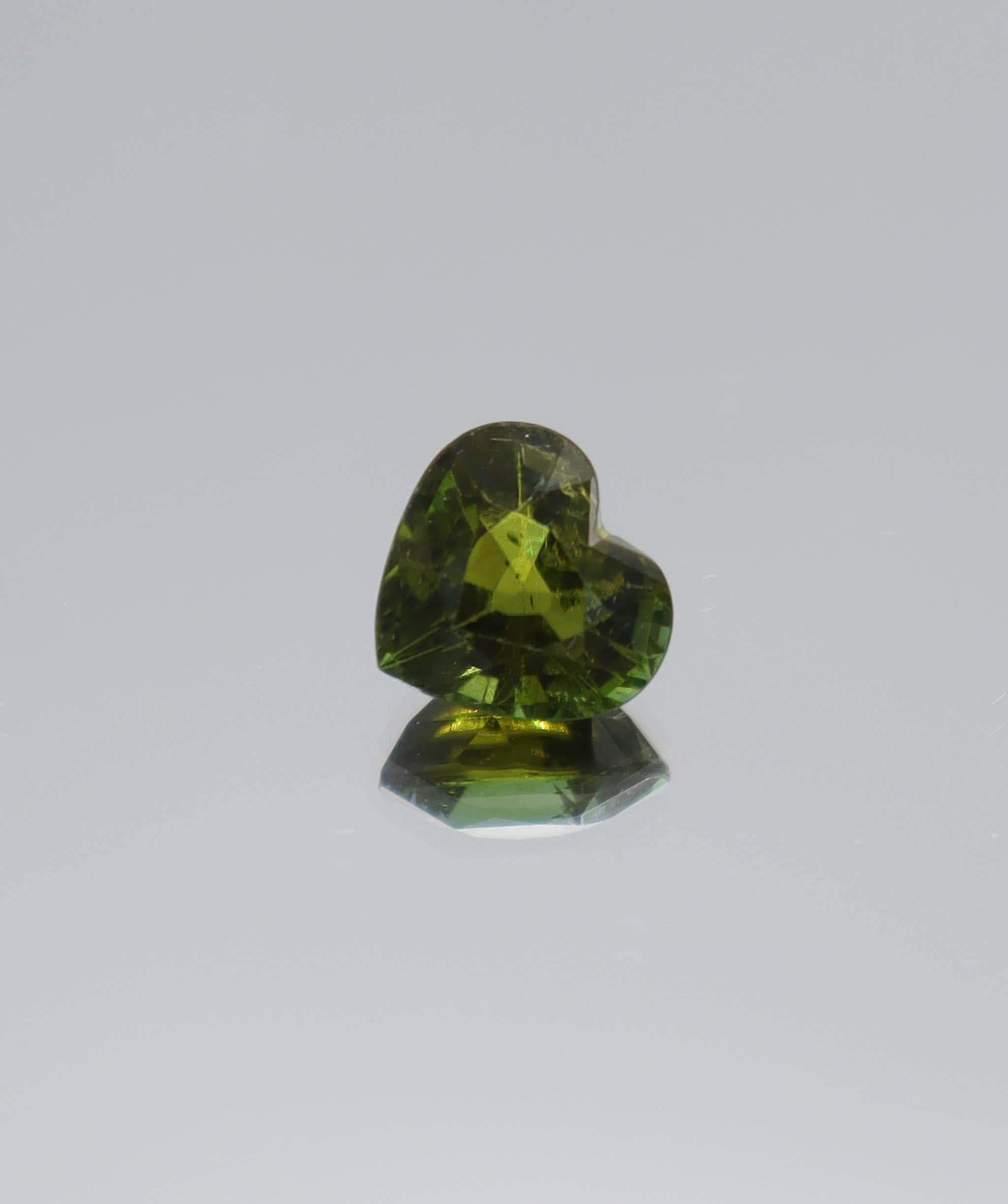 Luxury Promise 2.76ct Green Tourmaline Heart  DXBCS6028