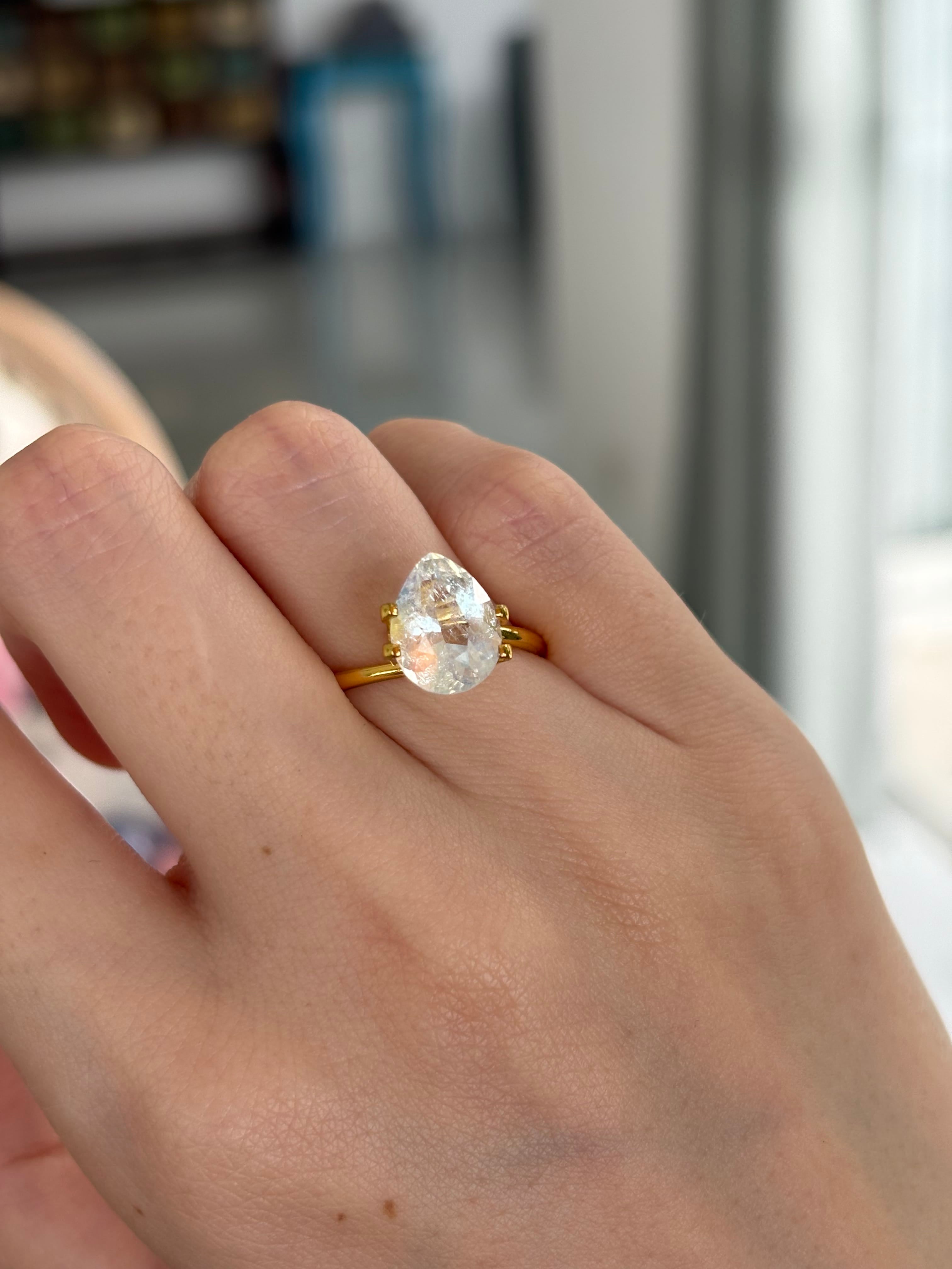 Luxury Promise 2.77ct Rainbow Moonstone Madagascar  DXBCS5178