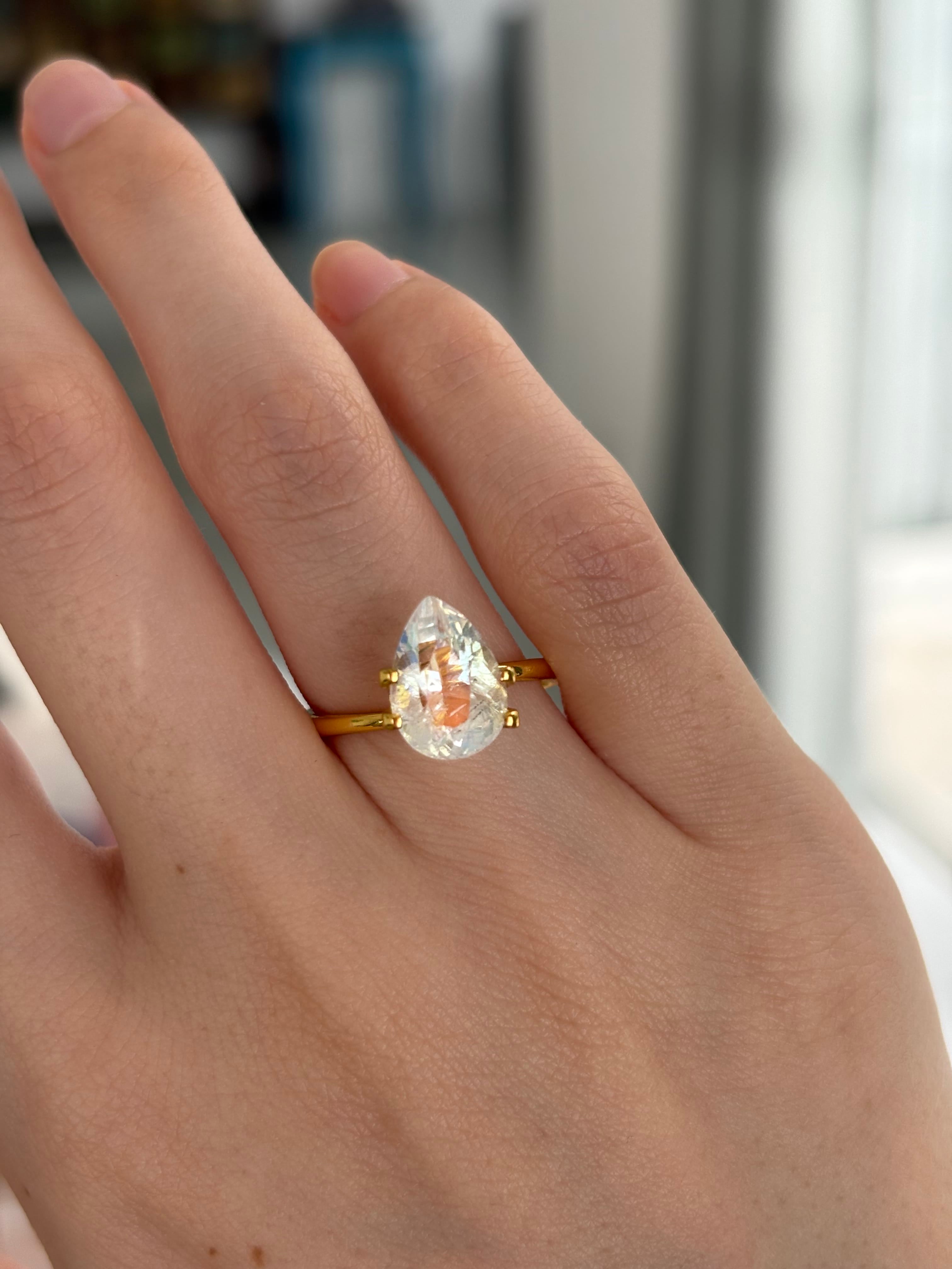 Luxury Promise 2.84ct Rainbow Moonstone Madagascar  DXBCS5176