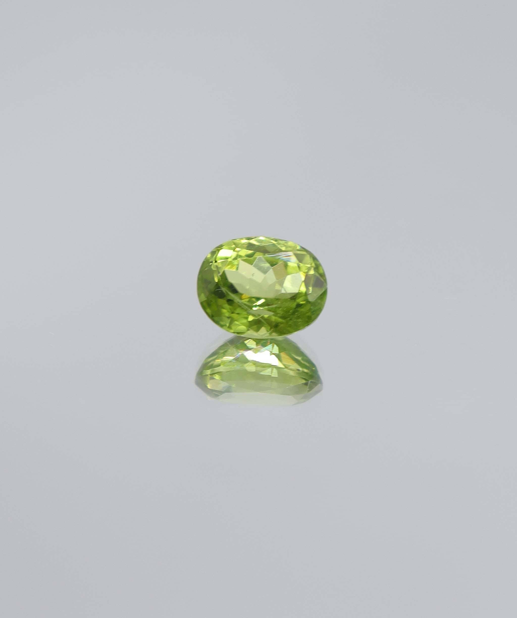 Luxury Promise 2.91ct Peridot Oval DXBCS5811