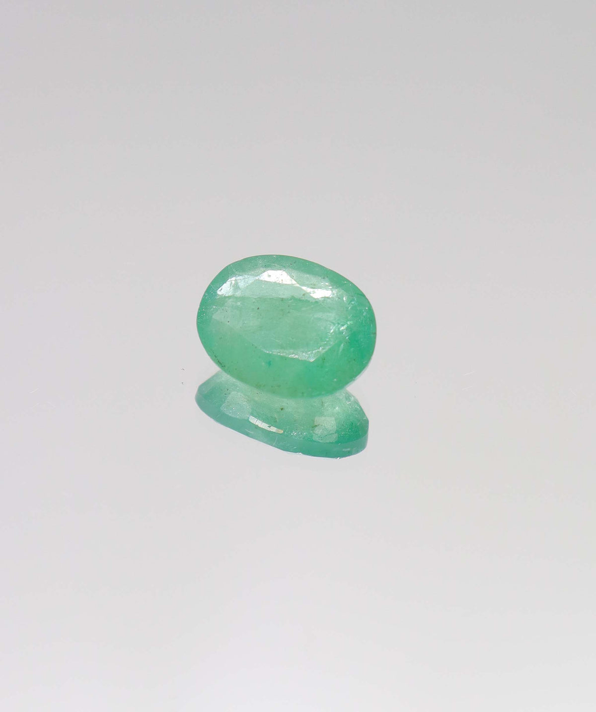 Luxury Promise 3.65ct Oval Natural Zambian Emerald DXBCS6353