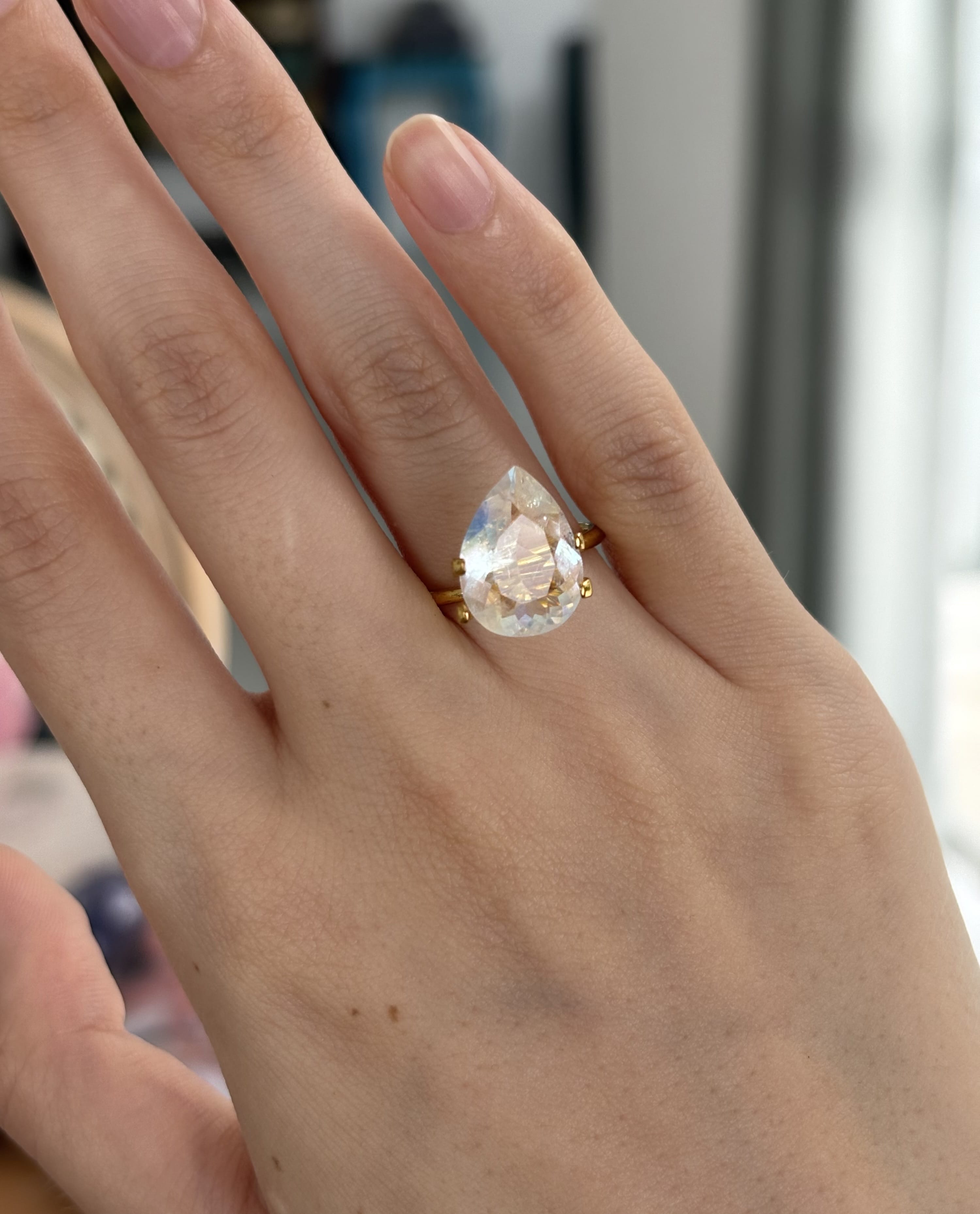 Luxury Promise 3.87ct Rainbow Moonstone Madagascar  DXBCS5179