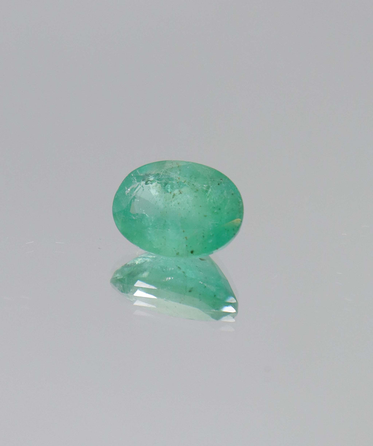 Luxury Promise 3.95ct Oval Natural Zambian Emerald DXBCS6368