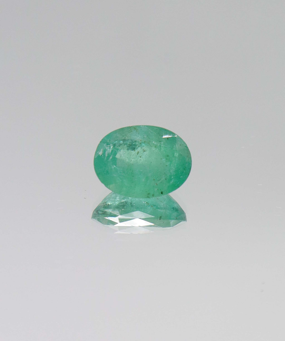 Luxury Promise 3.95ct Oval Natural Zambian Emerald DXBCS6368