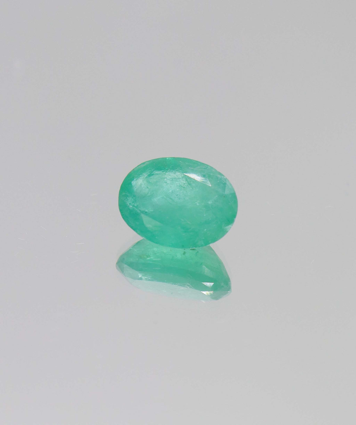 Luxury Promise 4.15ct Oval Natural Zambian Emerald DXBCS6355