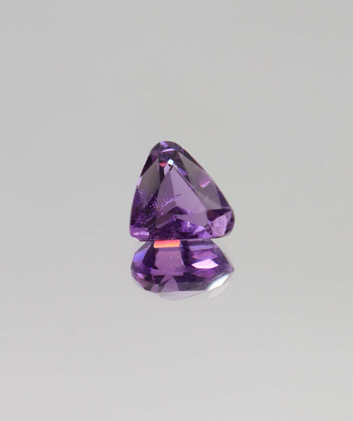 Luxury Promise 4.30ct Amethyst Trilliant DXBCD2213