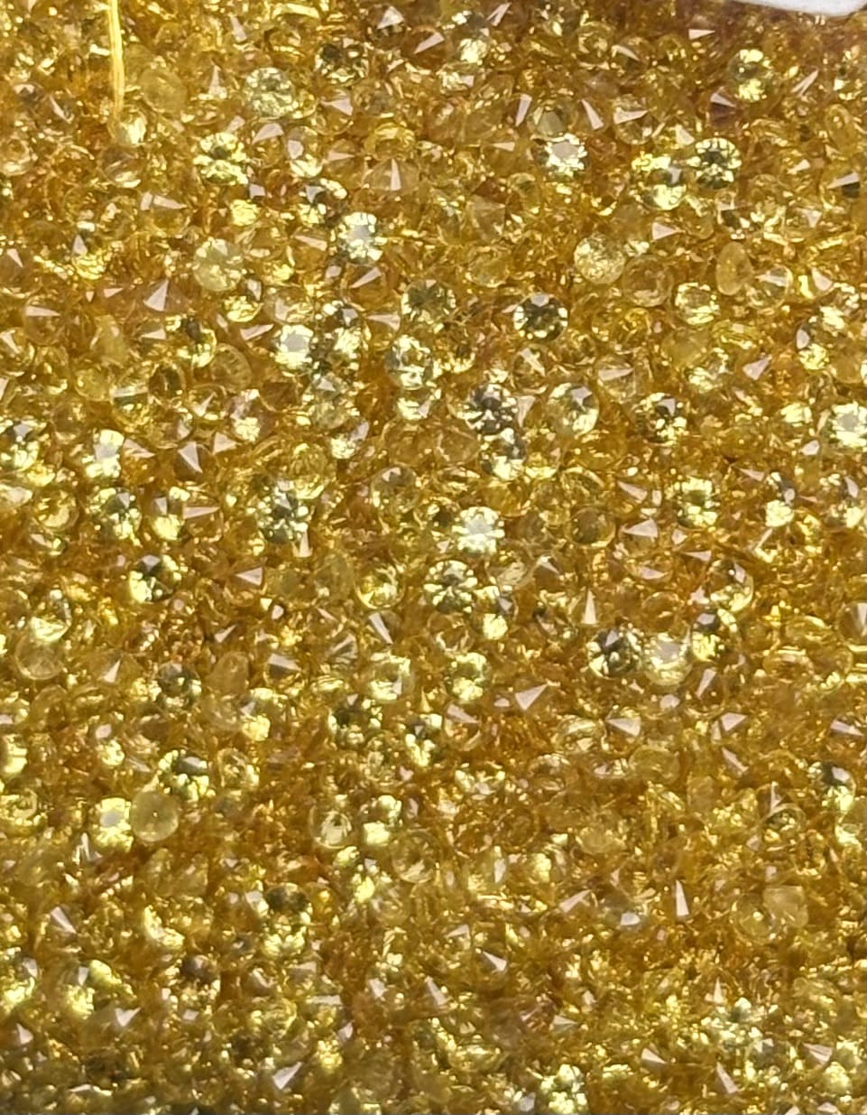 Luxury Promise 5.00ct Golden Sapphire Sugar Box 1.6mm THAIC0980