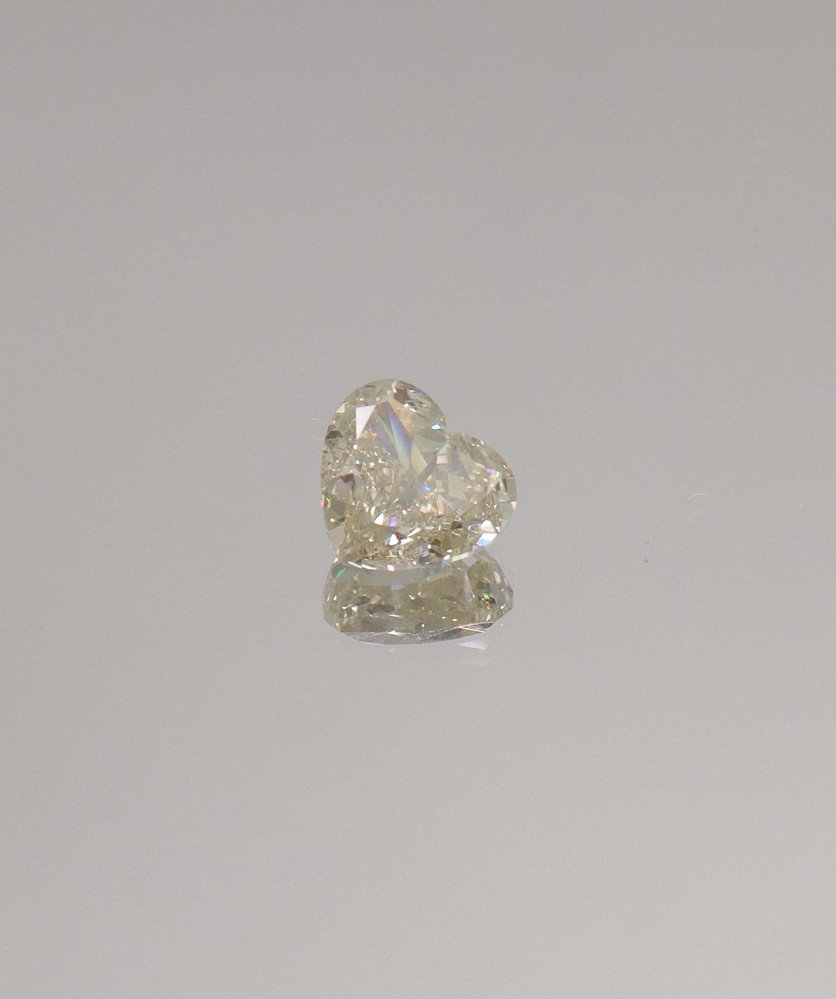 Luxury Promise 5.05ct champagne heart diamond DXBCS4382