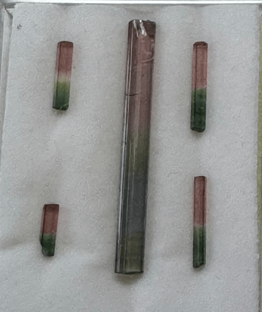 Luxury Promise 8.77CT ROUGH BICOLOR TOURMALINE SET DXBCS6209