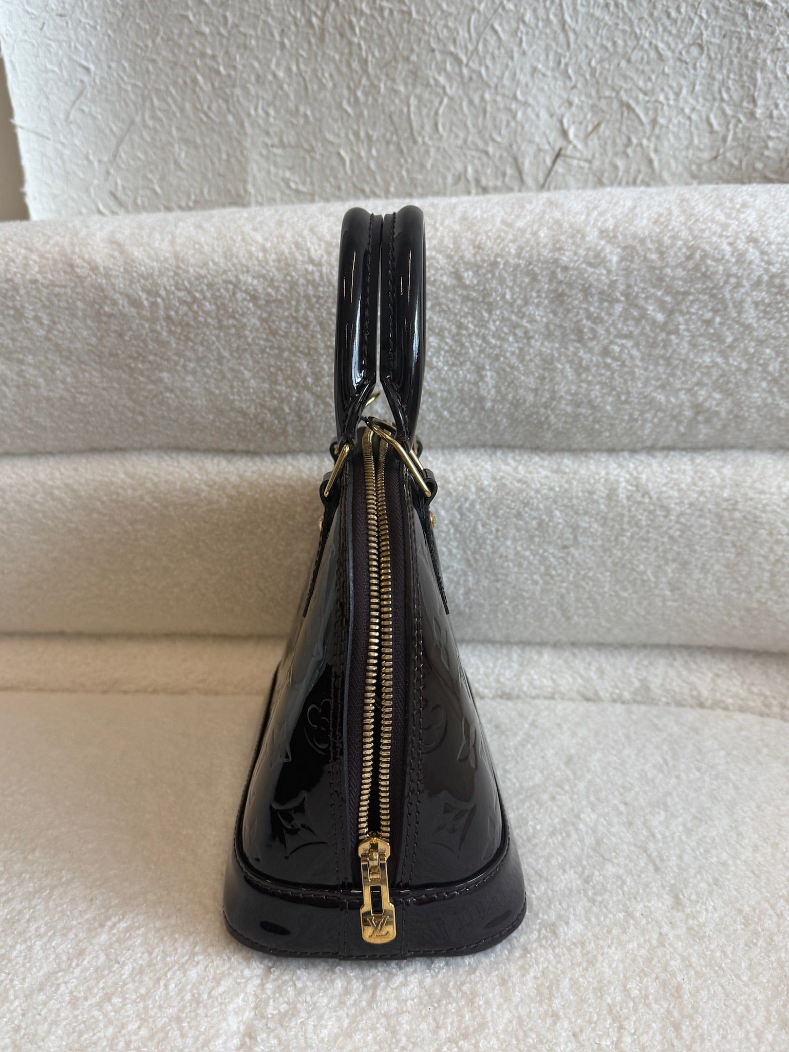 Luxury Promise Louis Vuitton Alma BB Vernis Patent Leather Dark Burgundy
