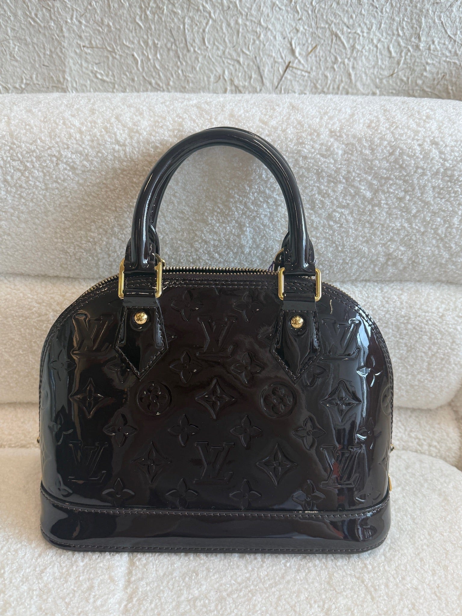 Luxury Promise Louis Vuitton Alma BB Vernis Patent Leather Dark Burgundy
