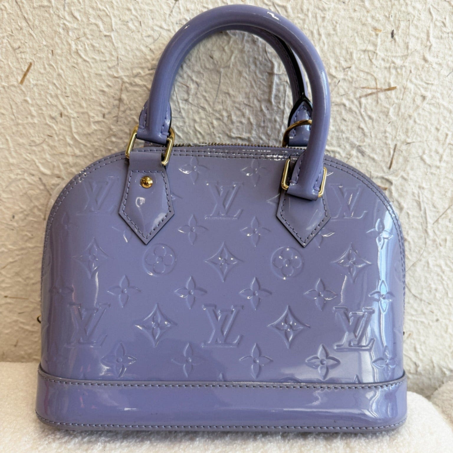 Luxury Promise Louis Vuitton Alma BB Vernis Patent Leather Light Lavender