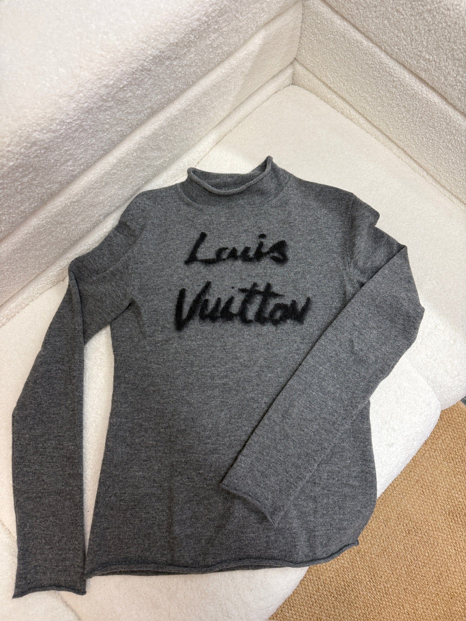 LUXURY PROMISE Louis Vuitton Brushed Signature Pullover | Dark Grey