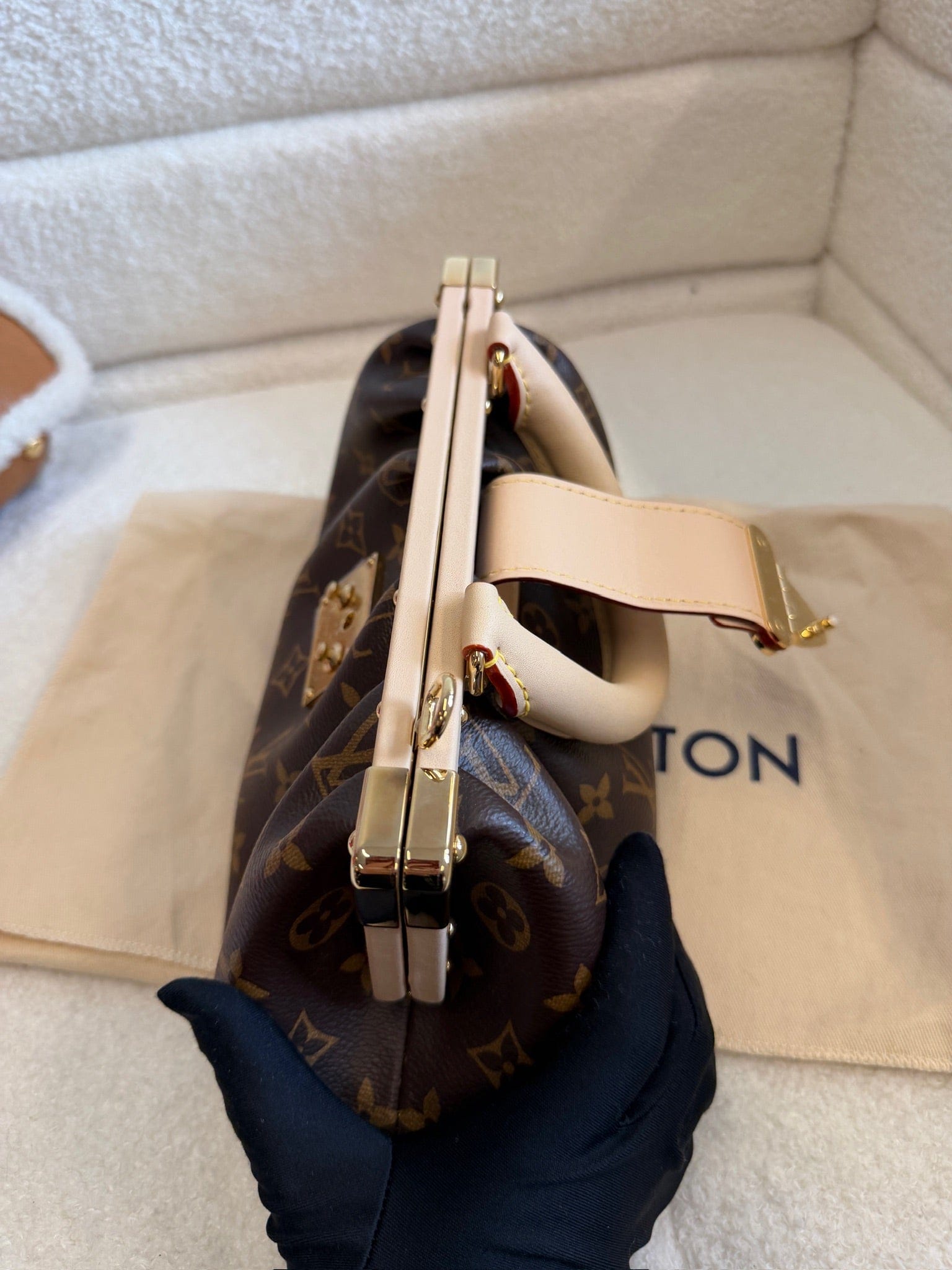 Luxury Promise Louis Vuitton Clutch Monogram in Coated Canvas with Gold-tone