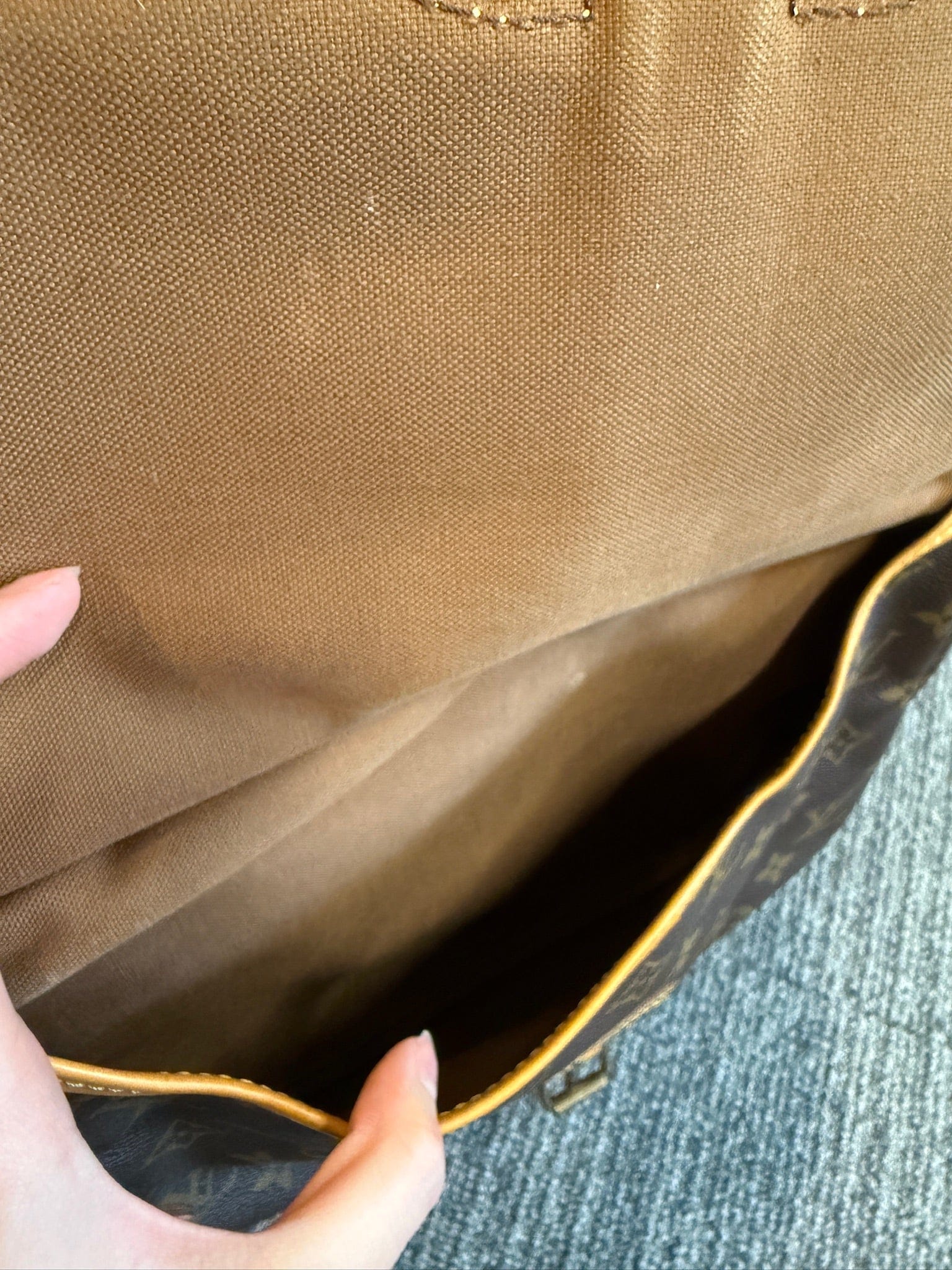 Luxury Promise Louis Vuitton Saumur Monogram Crossbody Bag -Small