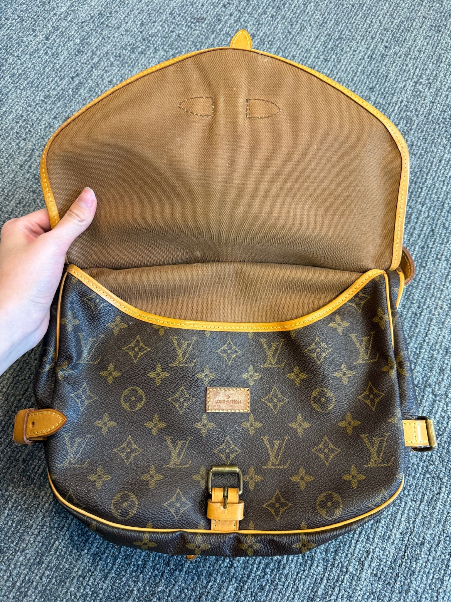 Luxury Promise Louis Vuitton Saumur Monogram Crossbody Bag -Small