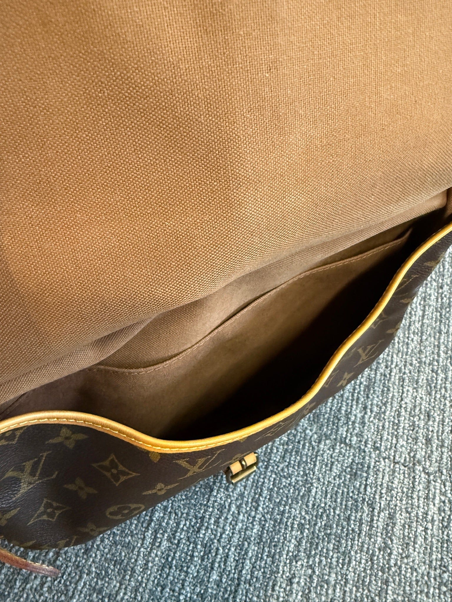 Luxury Promise Louis Vuitton Saumur Monogram Crossbody Bag -Small