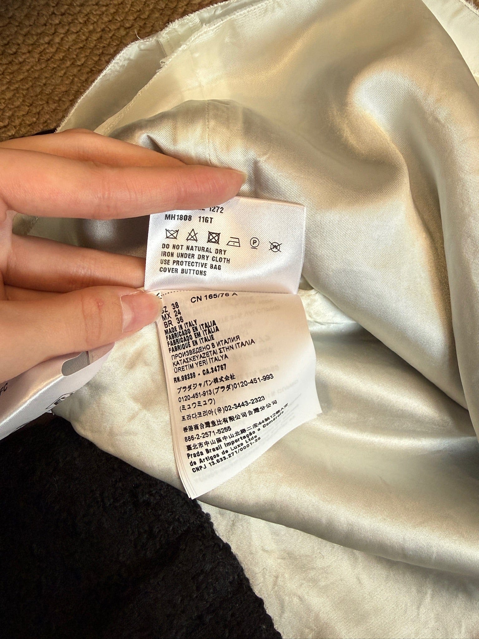 Luxury Promise Miu Miu Tweed Two-piece jacket and skirt set - Size 38