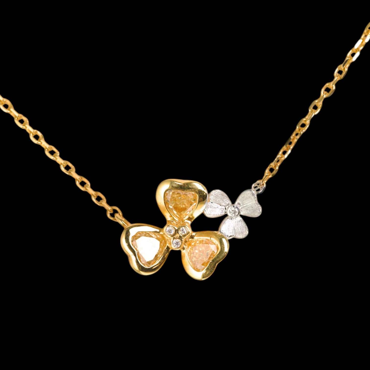 Luxury Promise 0.41ct Yellow Diamond & 0.01ct Natural Diamond Clover Necklace set in 18K Gold