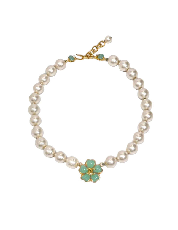 Luxury Promise Chanel Pearl Flower Necklace