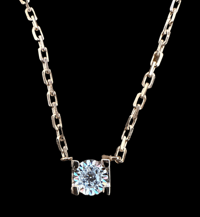 Luxury Promise Round Brilliant White Diamond set in 18K White Gold Necklace