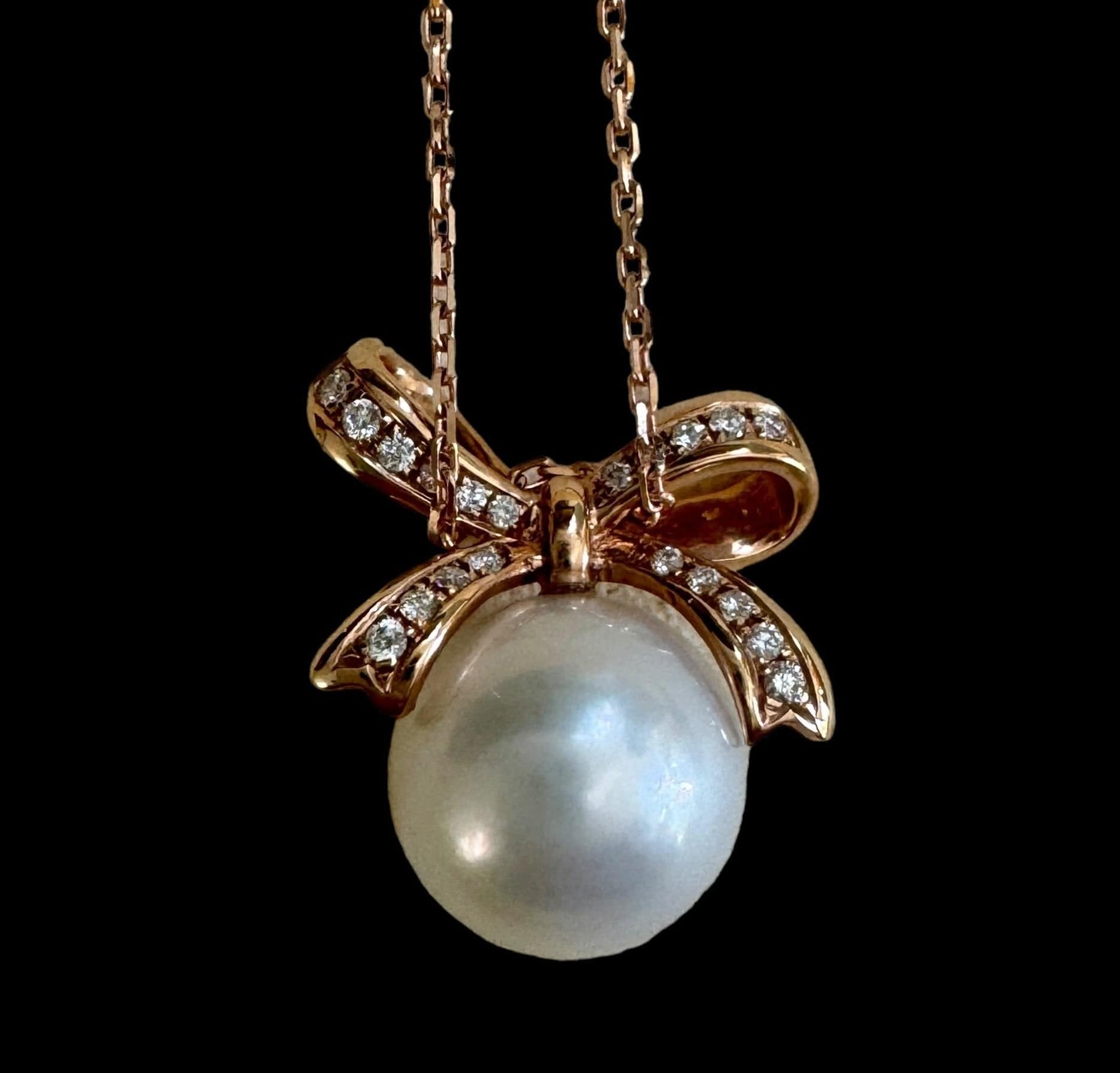 Luxury Promise White Pearl & Diamond Pendant Necklace