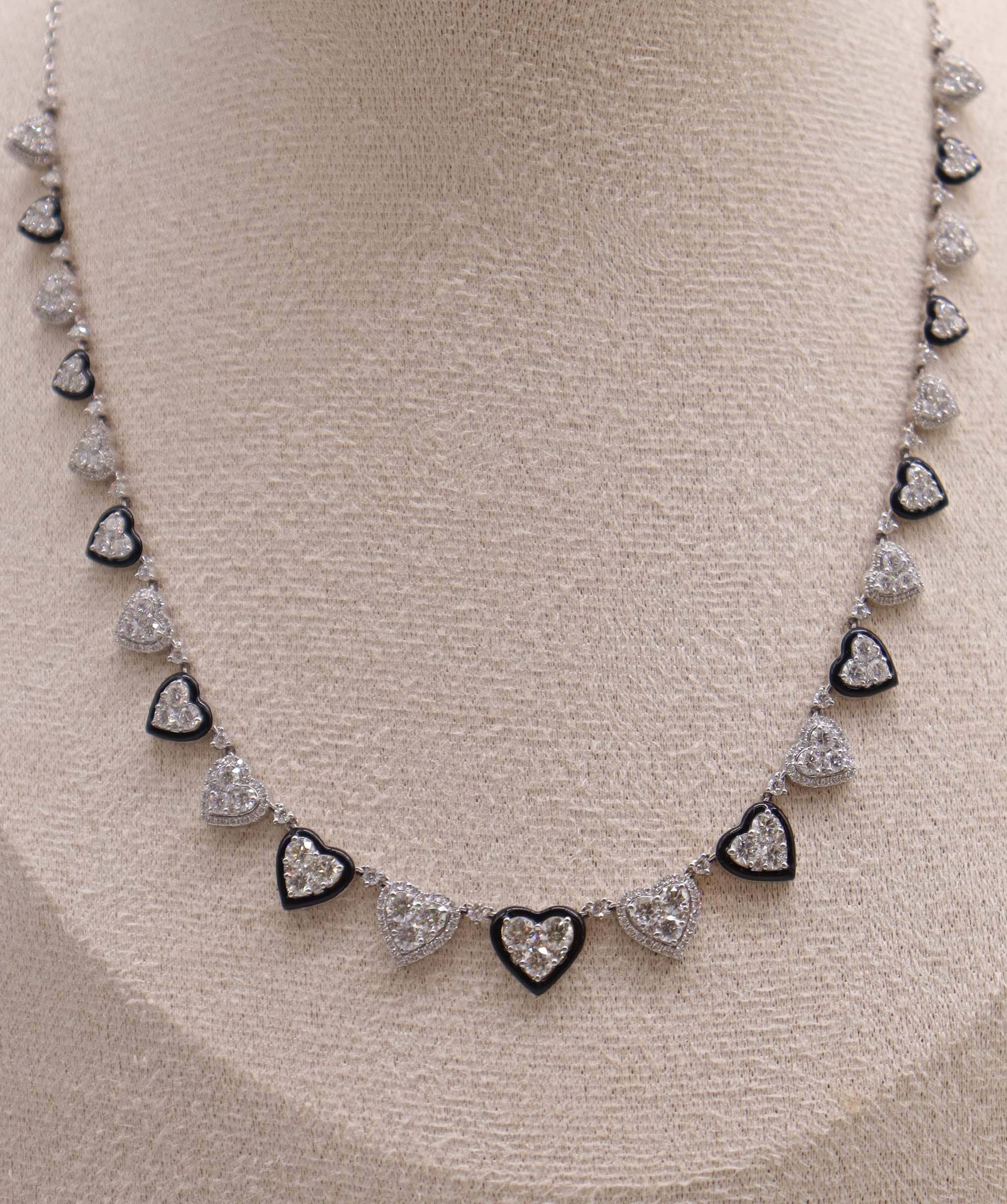 Luxury Promise PENDENT GOLD WT 16.43 DIA WT 4.97