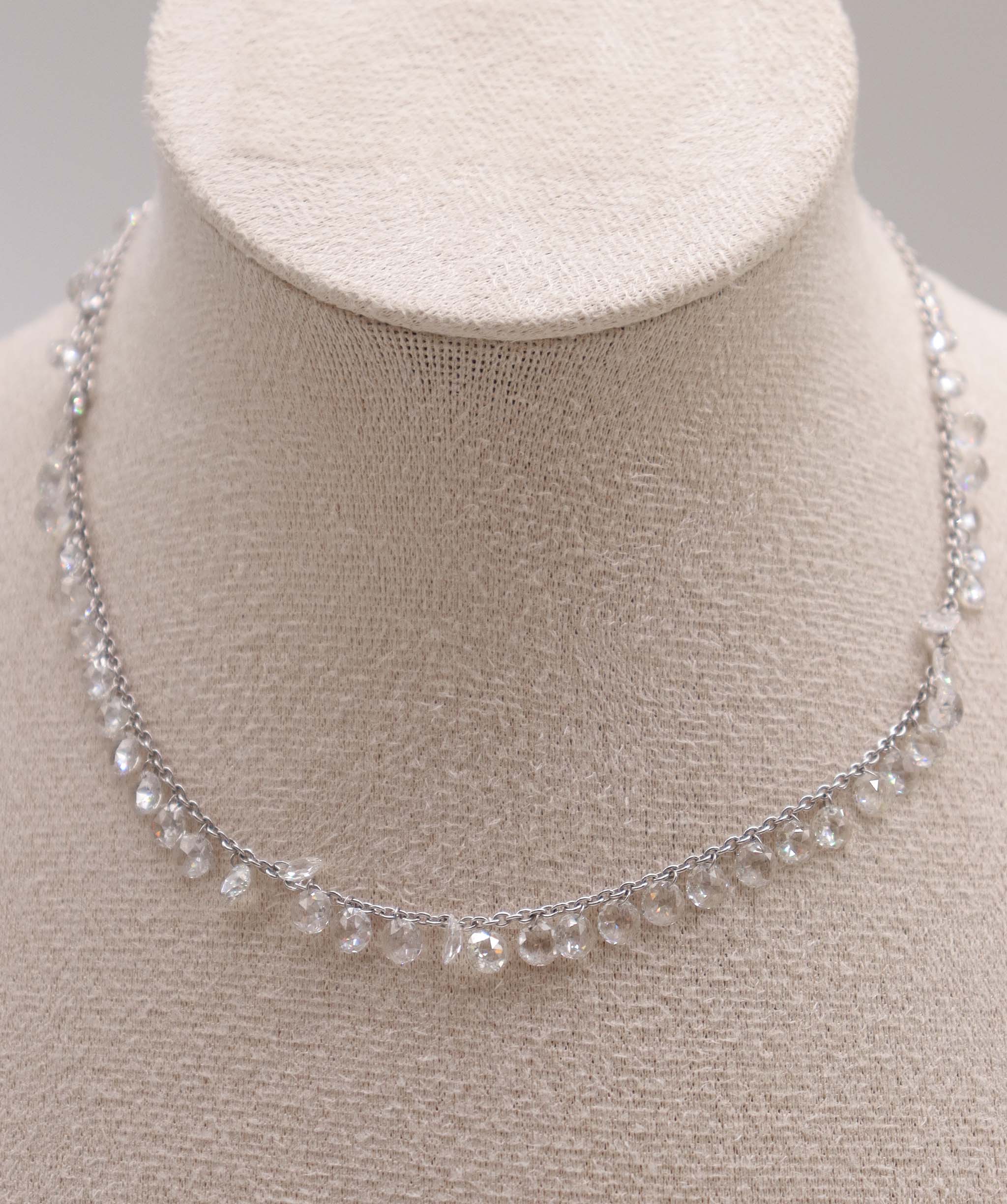 Luxury Promise PENDENT GOLD WT 4.25 DIA WT 8.34