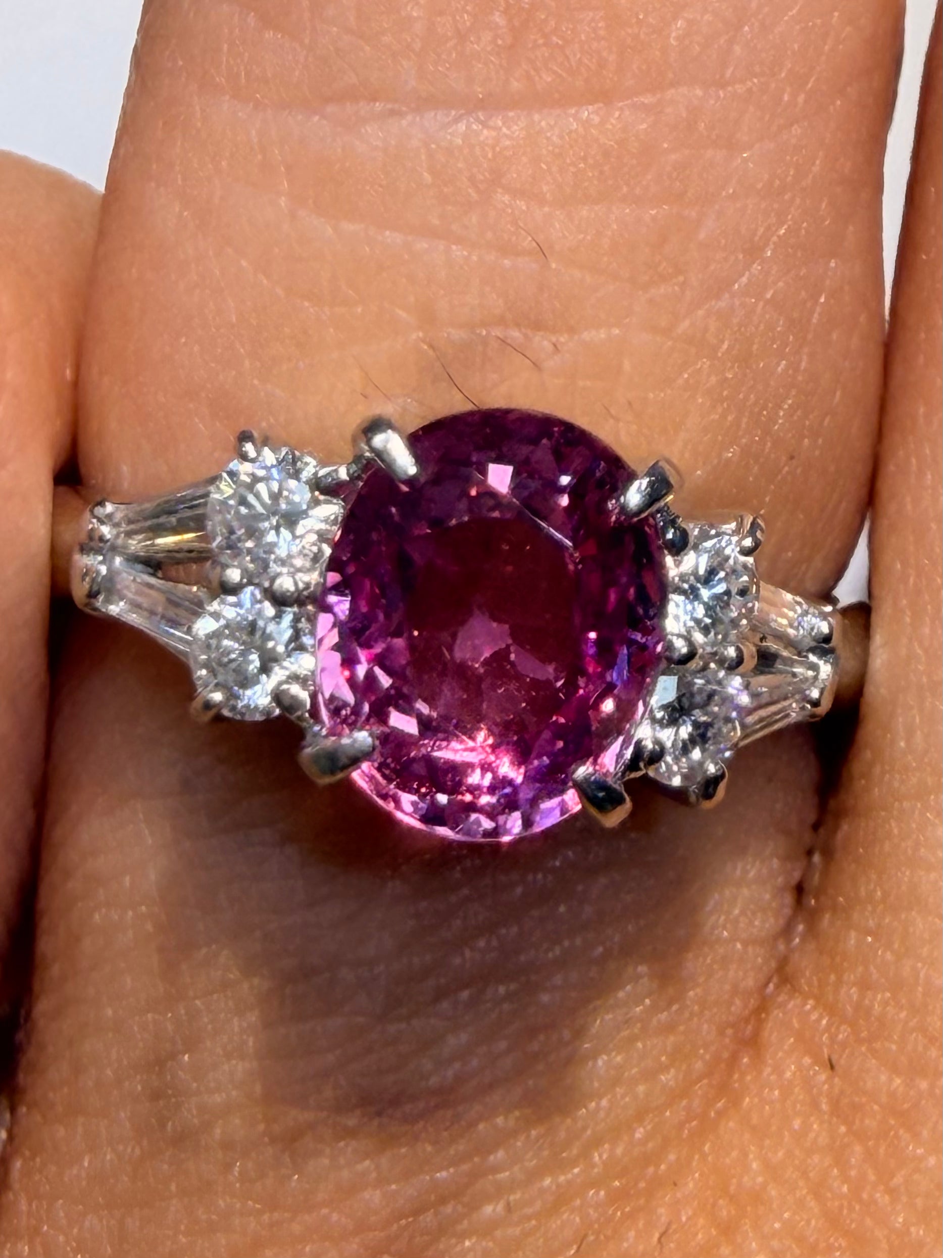 Luxury Promise Pink Sapphire Band in Pt900 / S2.064ct / D0.38ct (5.5us) 3615 JJC0511