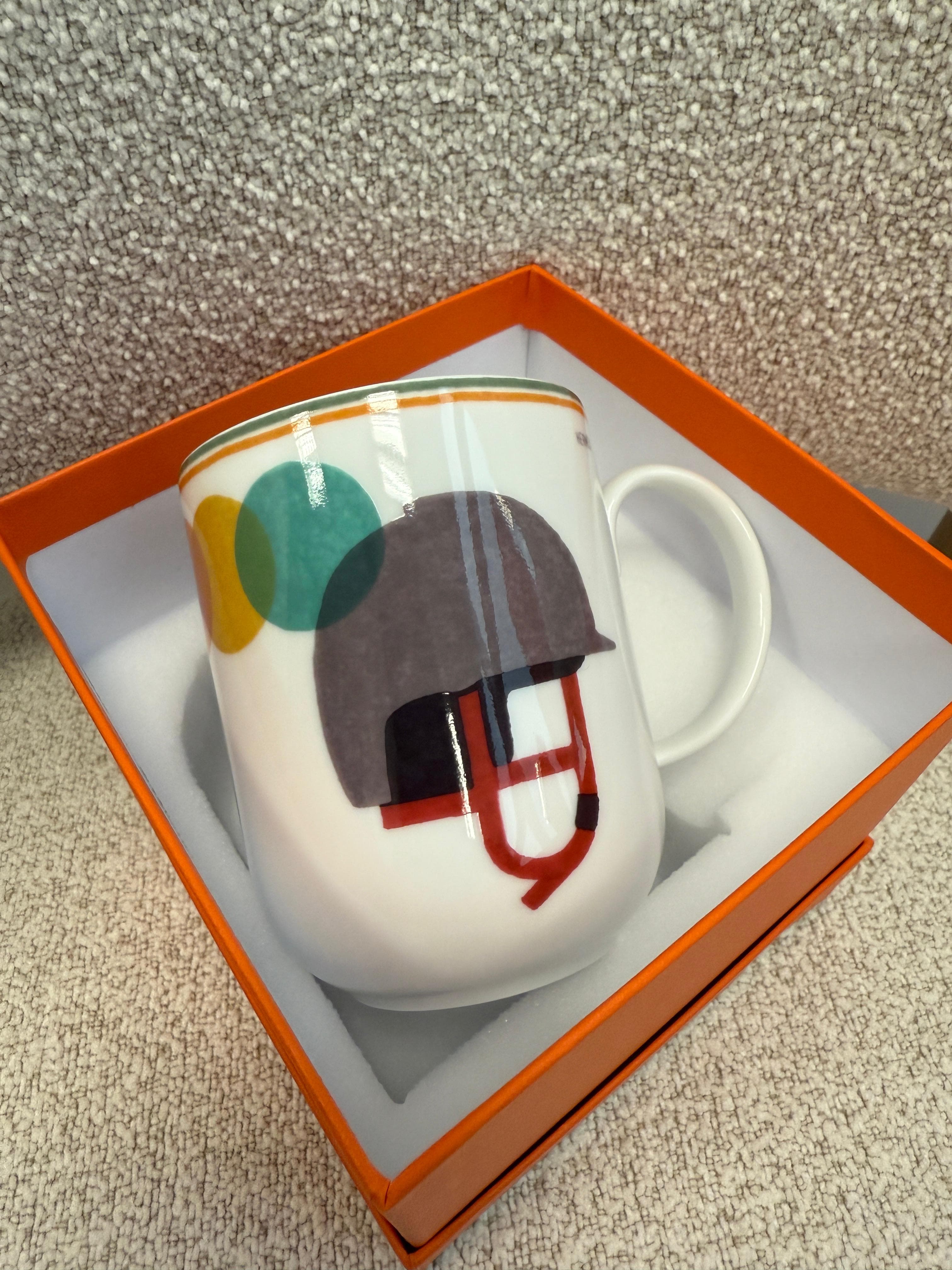LUXURY PROMISE HERMÈS SAUT HELMET MUG
