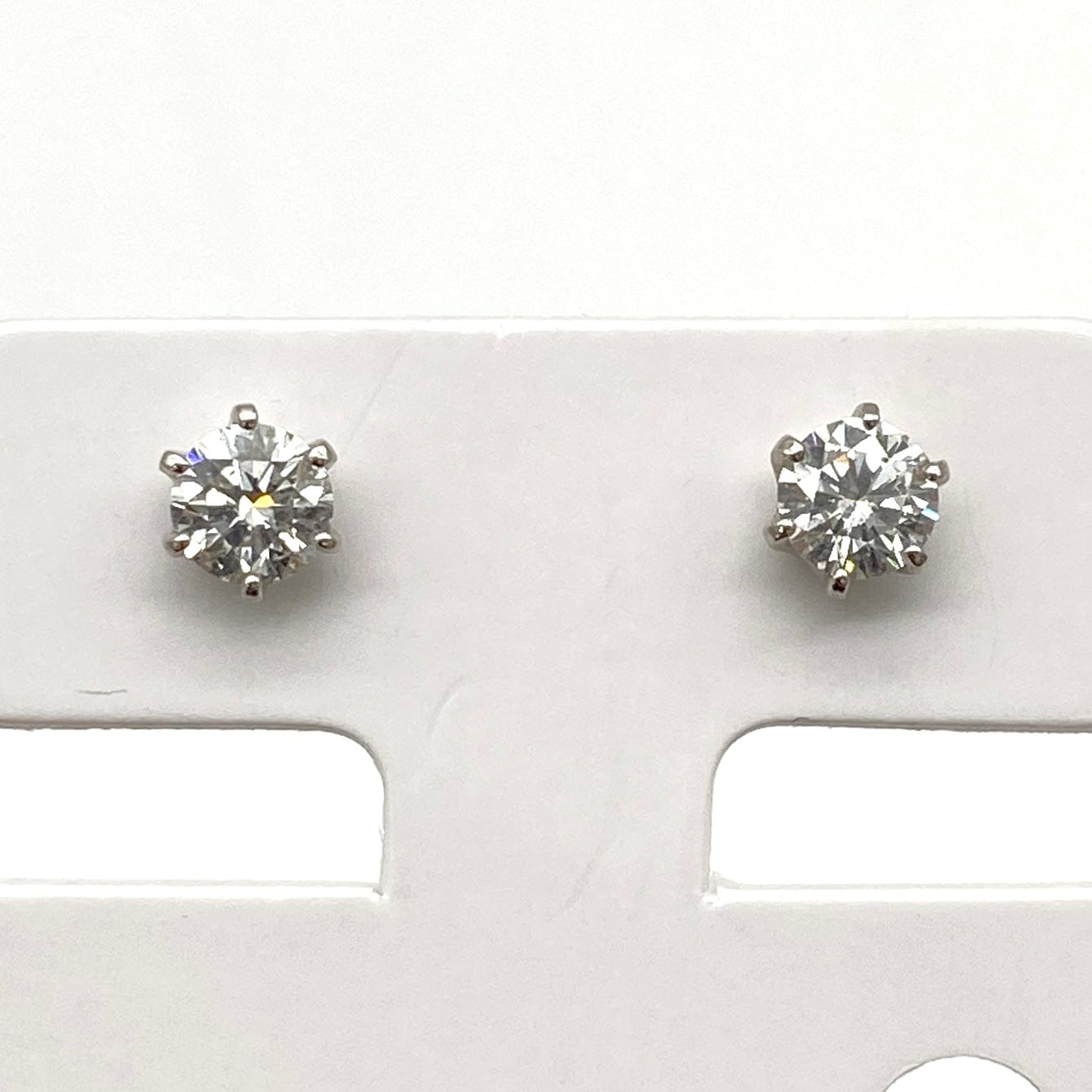 LUXURY PROMISE Pt900 Diamond Earrings D0.282 D0.256 0.7 51959