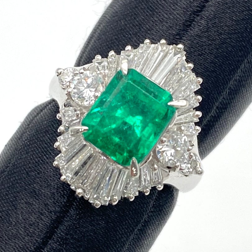 LUXURY PROMISE Pt900 Emerald Ring E1.79 D1.62 8.9 GRJ 41619 US6